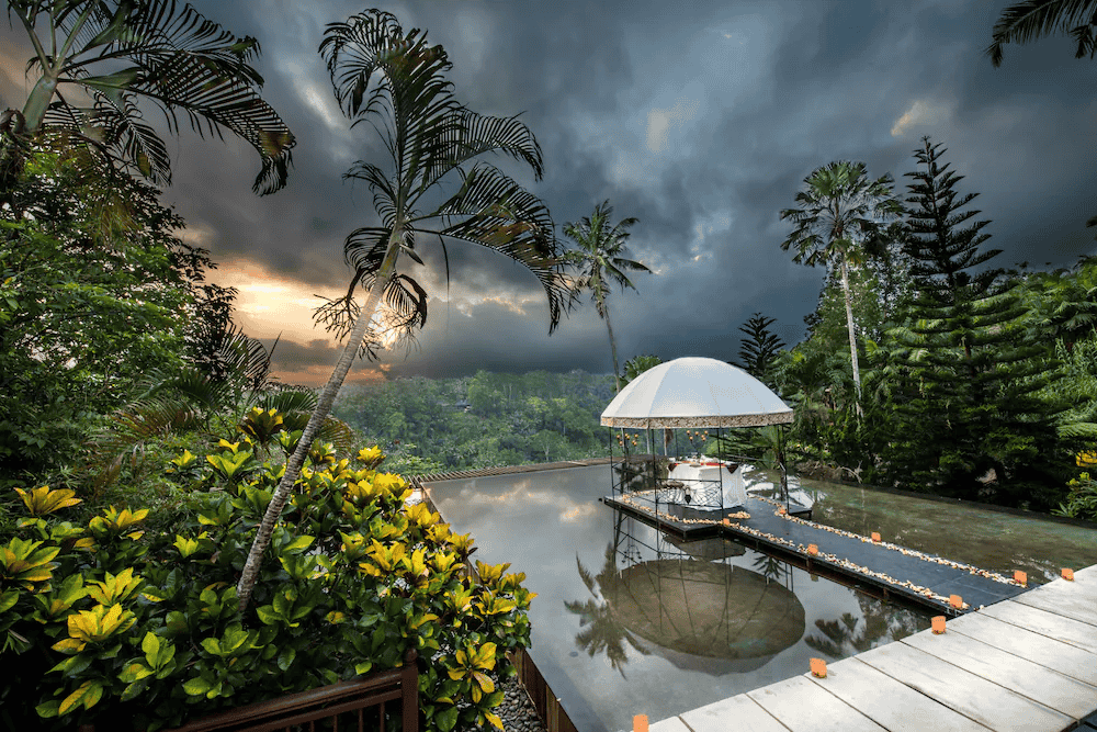 Kupu Kupu Barong Villas