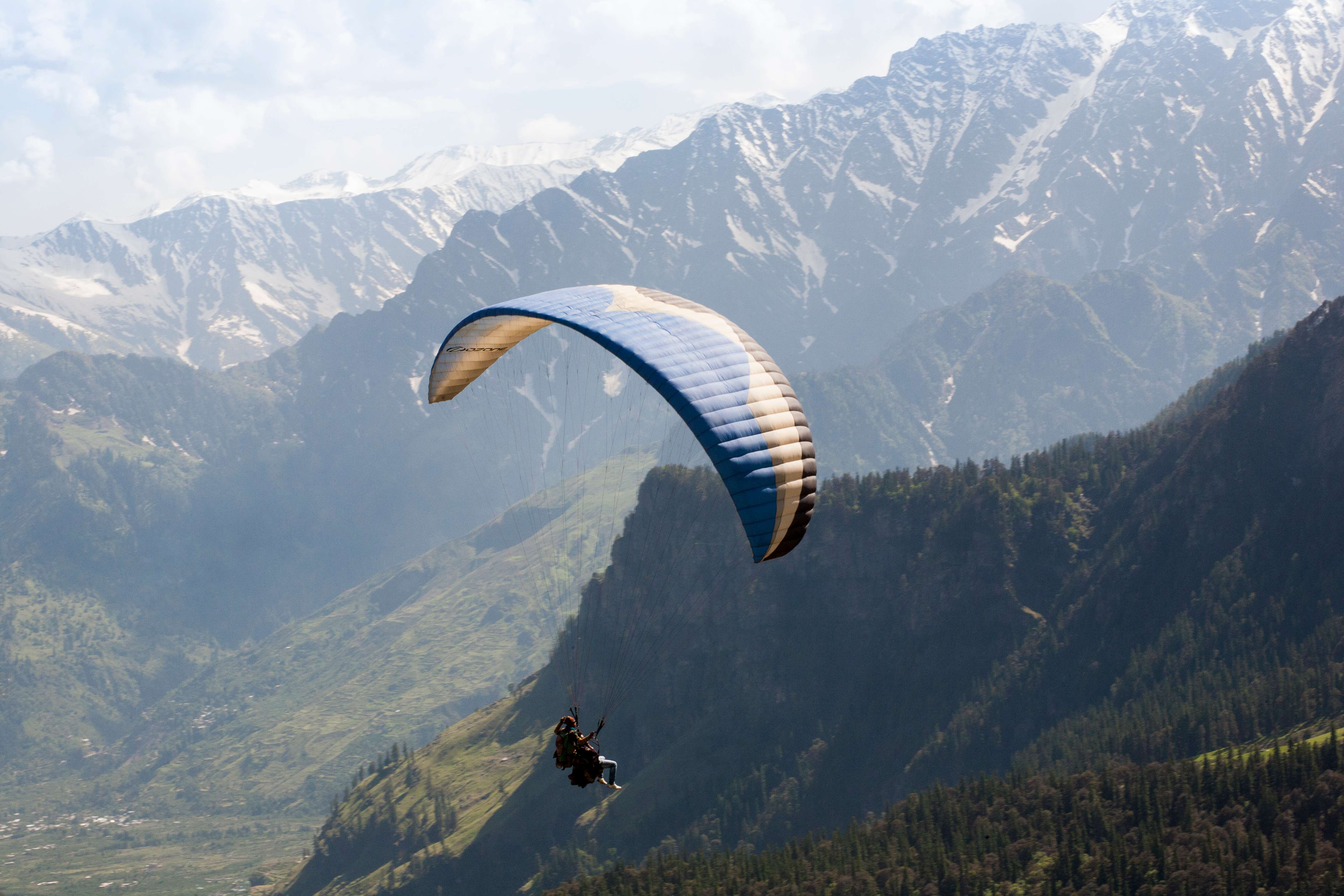 Things to Carry during Paragliding in Solang Valley 