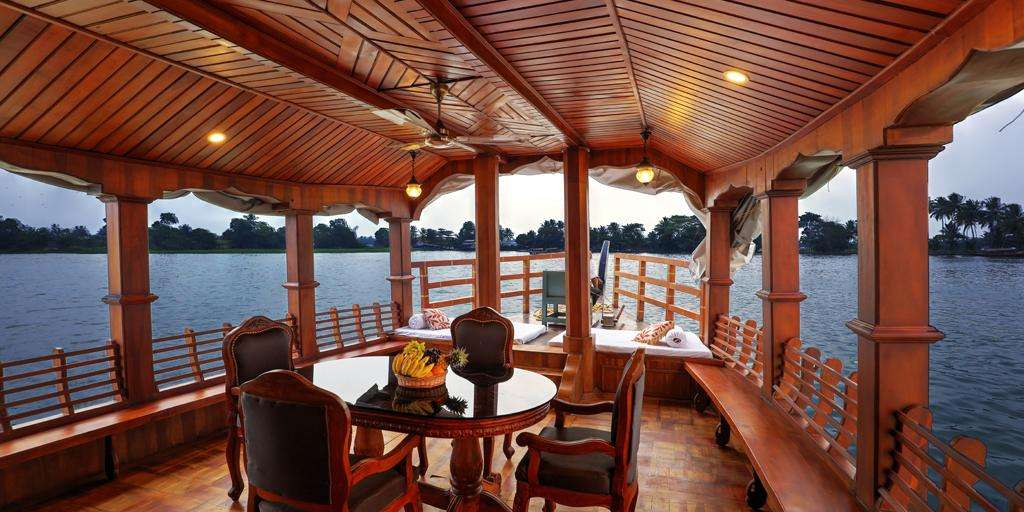 Soma Hamsam House Boat