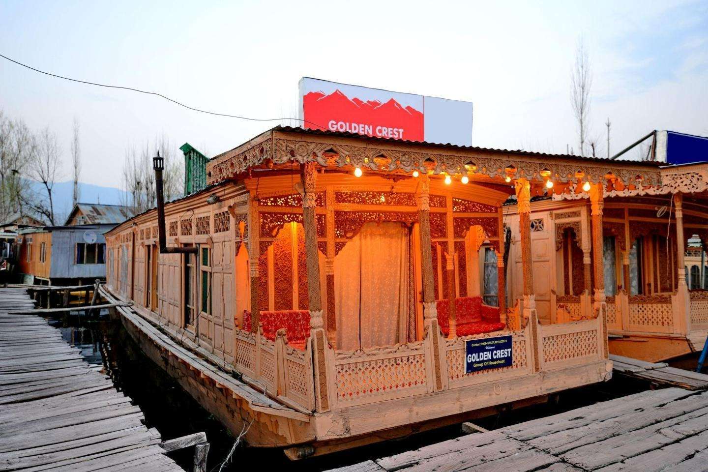 Golden Crest Group Of Houseboats