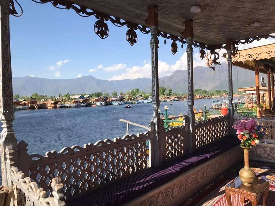Young Bombay Heritage Group Of Houseboats