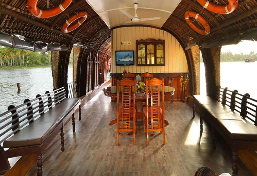Rudra Houseboat 