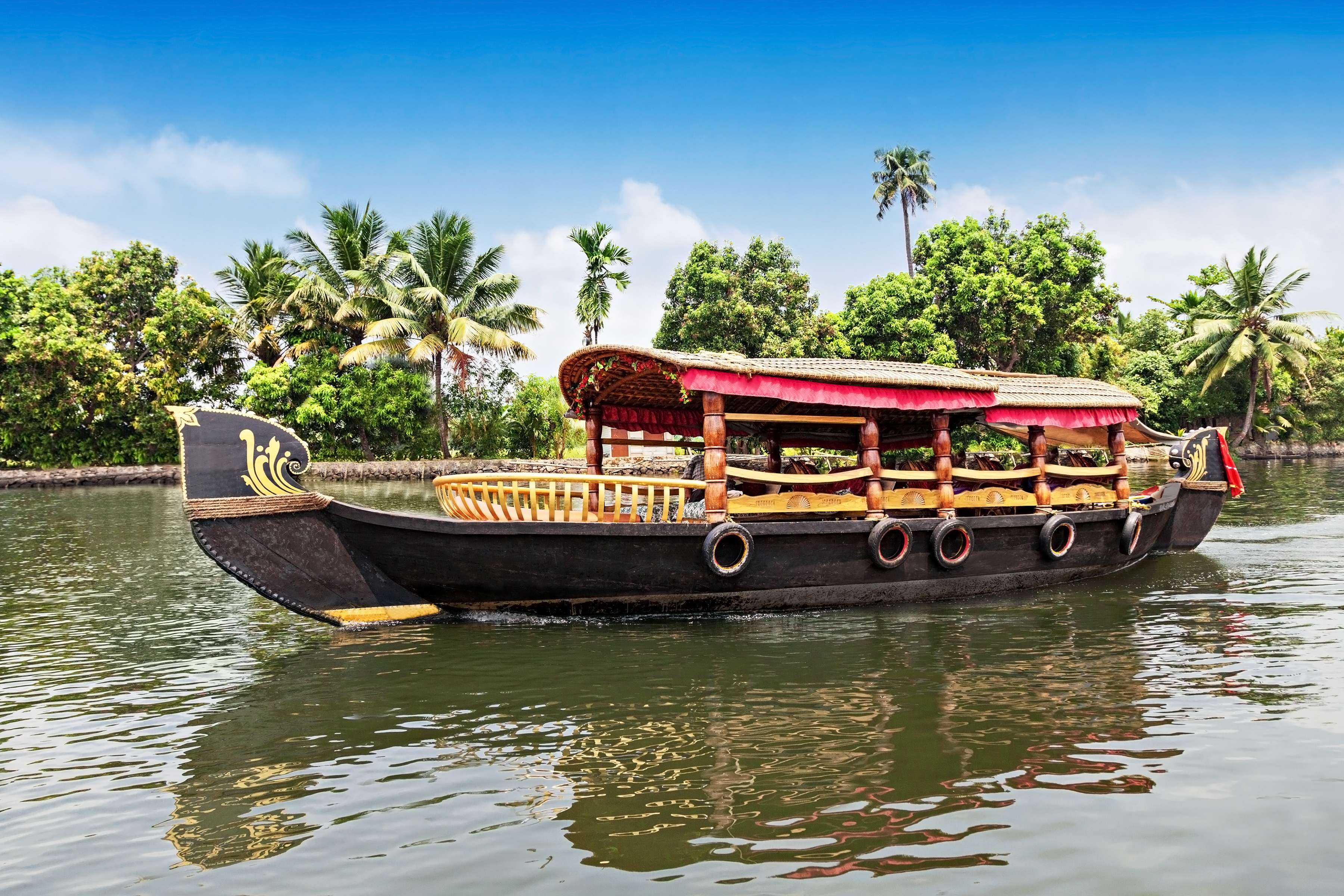 Kerala Luxury Houseboat
