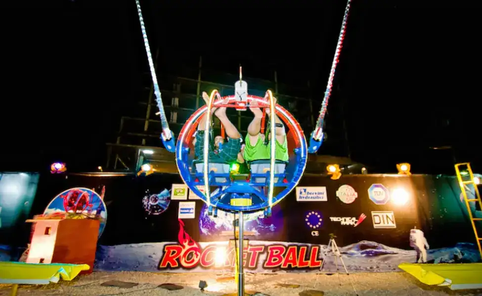 SKY Pattaya Rocket Ball Ride