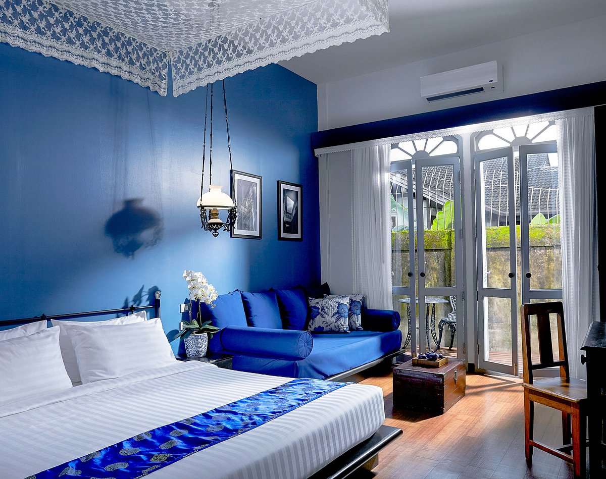 Visit The Memory at On On Hotel 