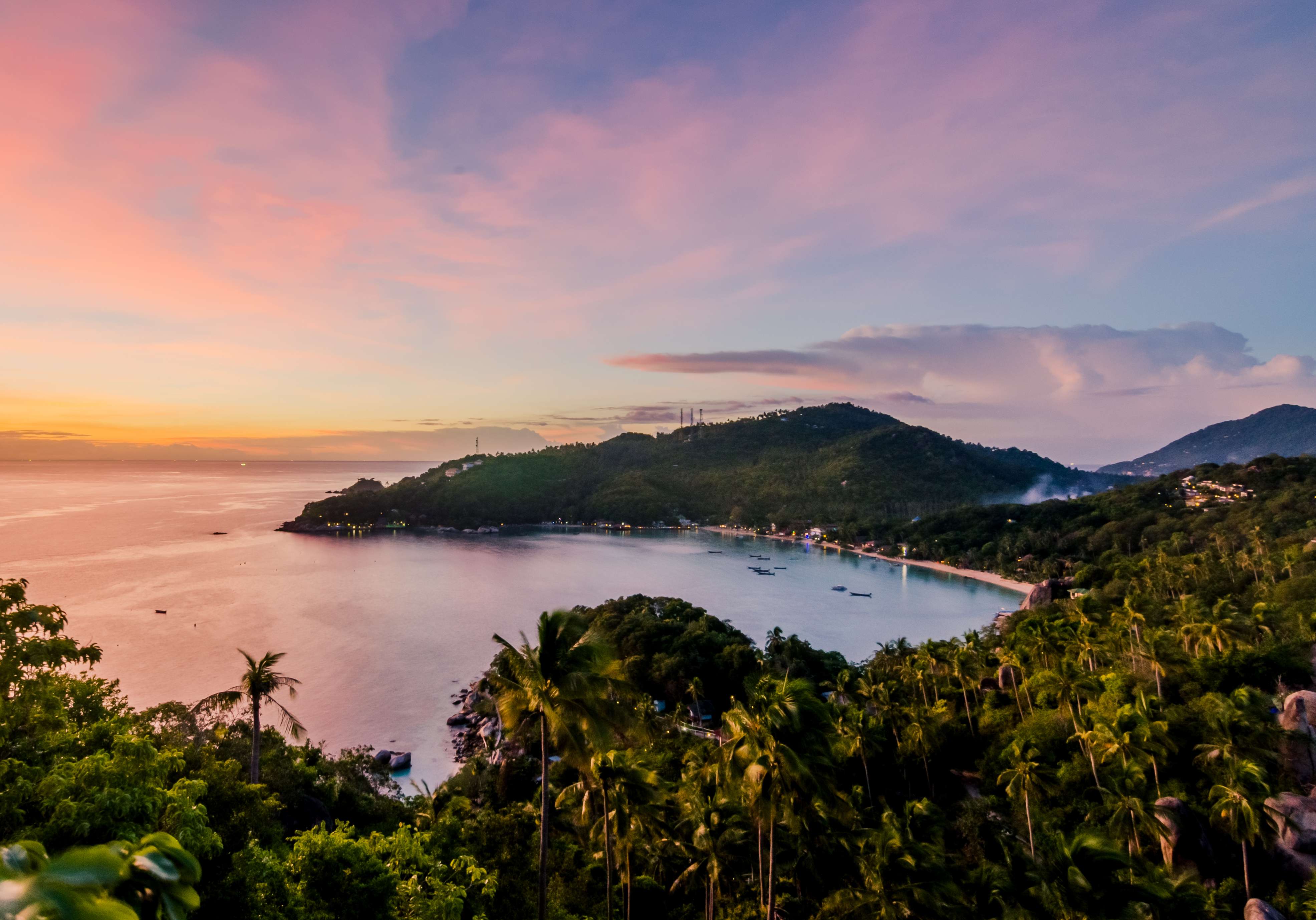 Visit John Suwan Viewpoint and Freedom Beach Koh Tao