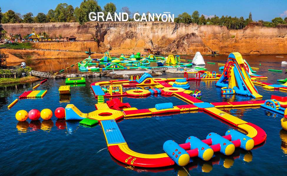 Enjoy Rides at Grand Canyon Water Park