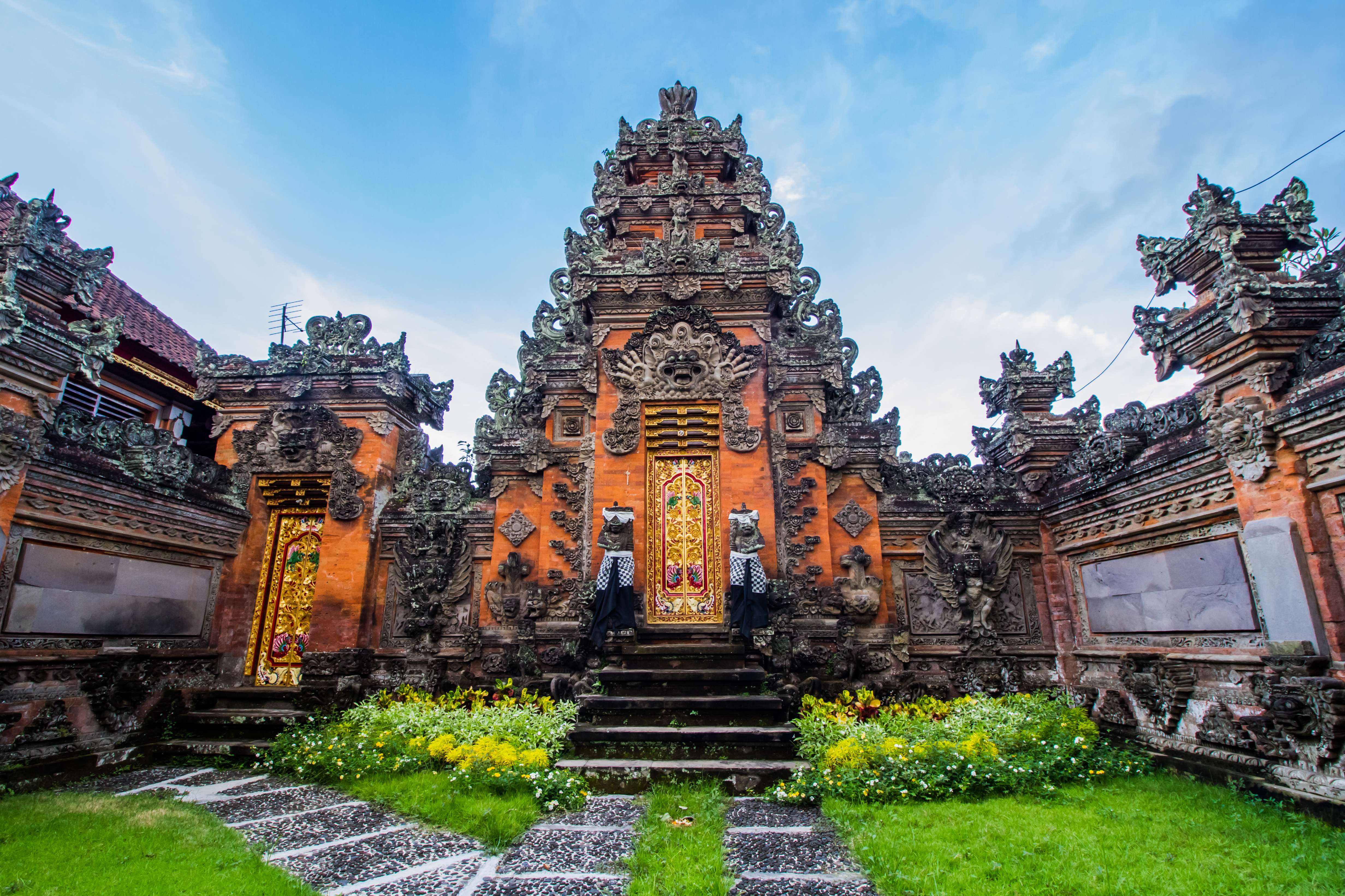 Visiting Balinese Hindu Temple