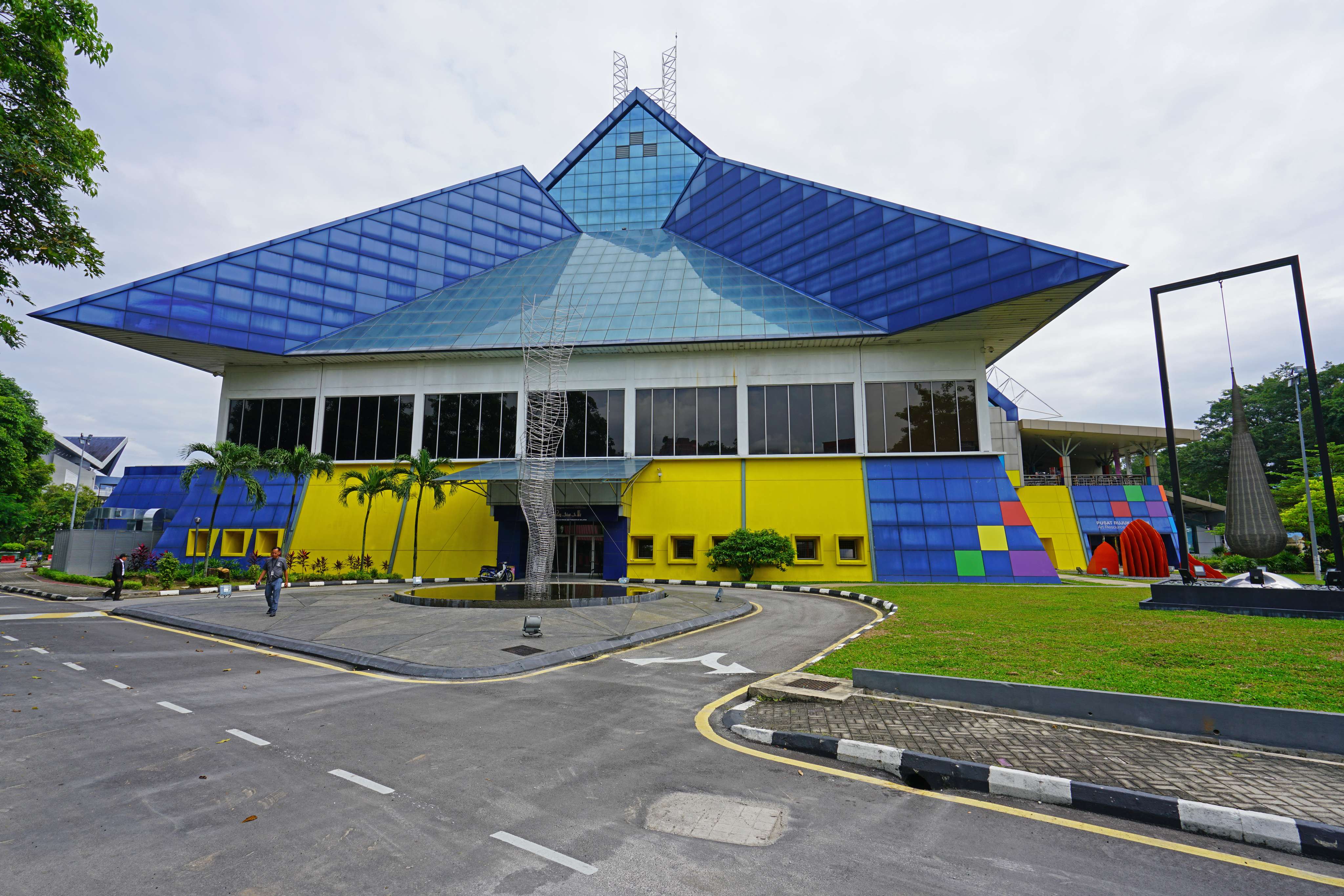 Enjoy at the National Art Gallery