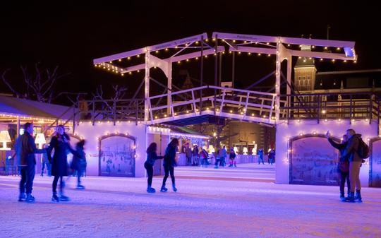 Ice-Rinks In Rijksmuseum
