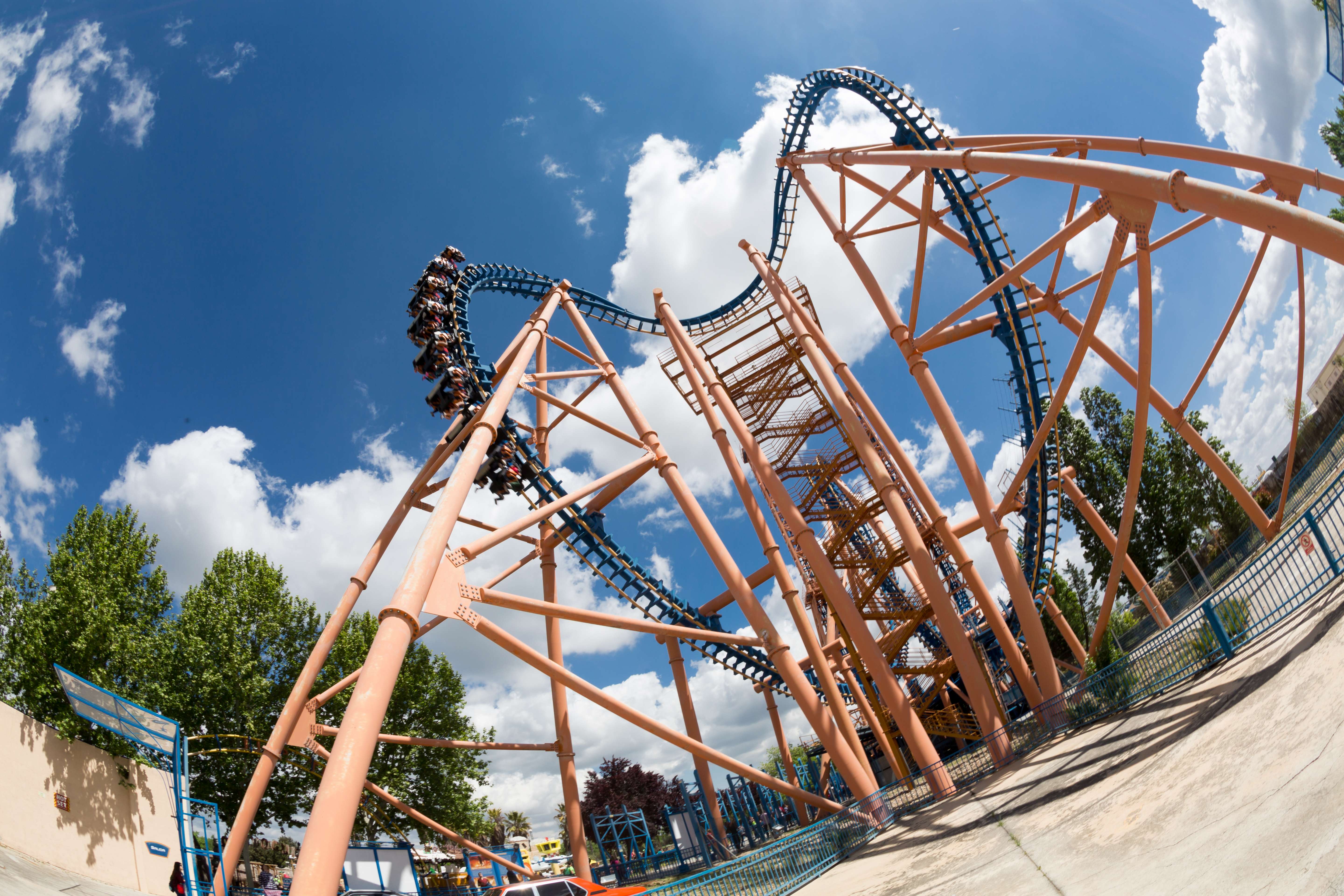 Enjoy Roller Coaster Ride at Parque Warner Madrid