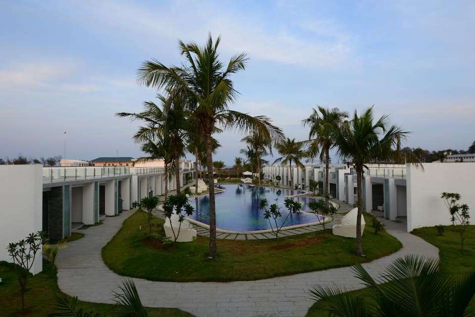 Grande Bay Resort And Spa