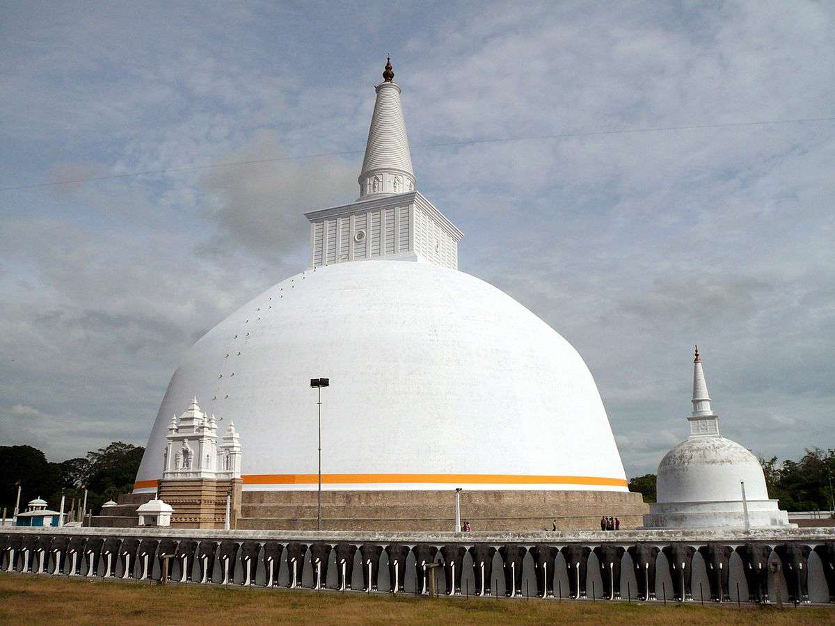 The Ruwanwelisaya Dagoba