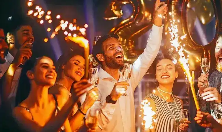 Enjoy your Nightlife at Stirred