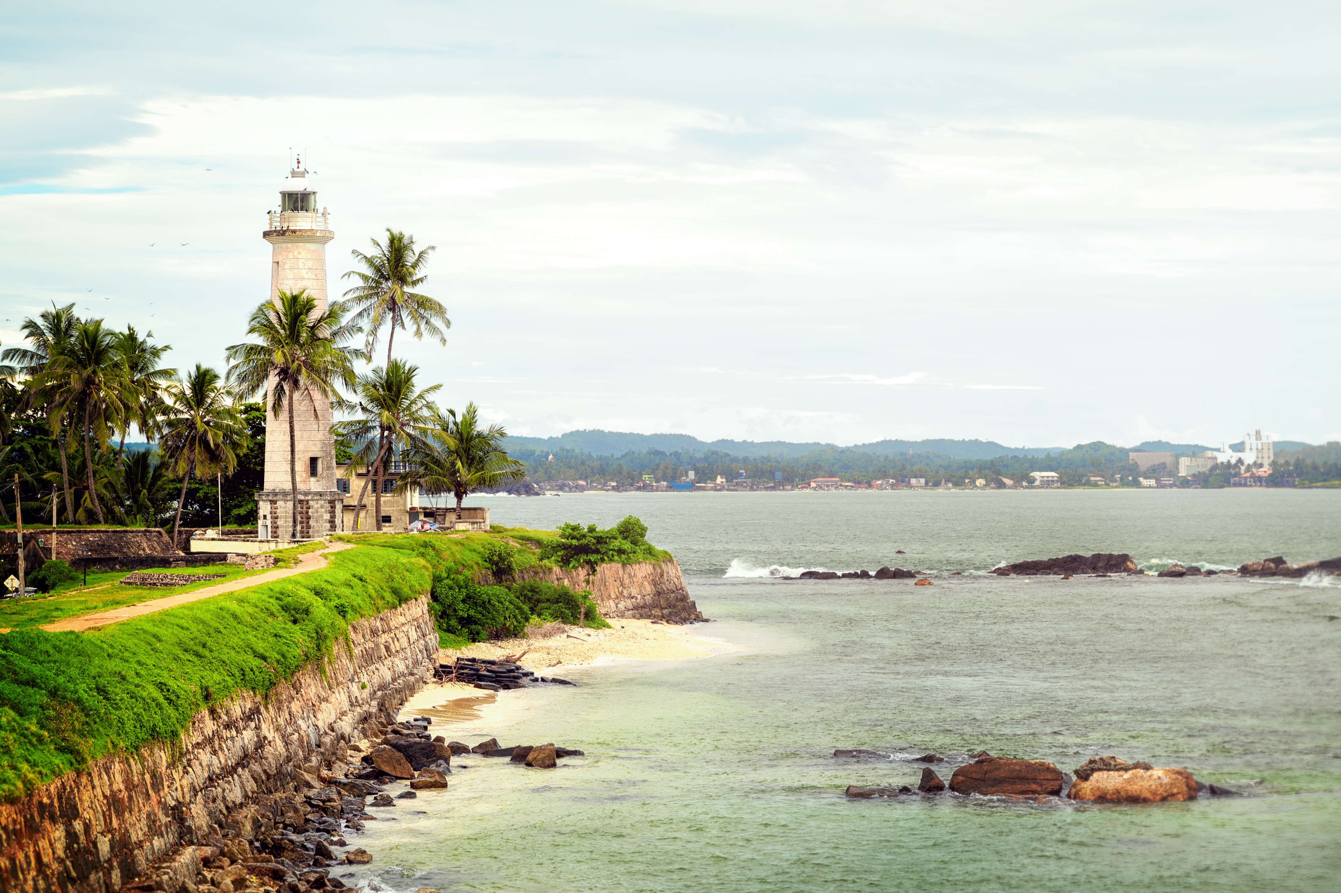 20 Historical Places in Sri Lanka | Best Monuments in Sri Lanka!