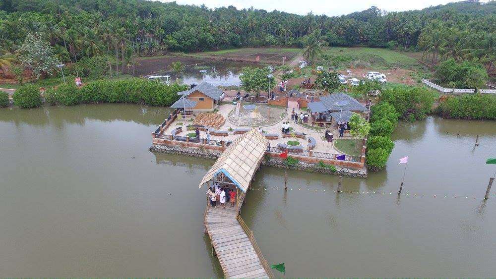 V-Pra Kaayal Floating Park
