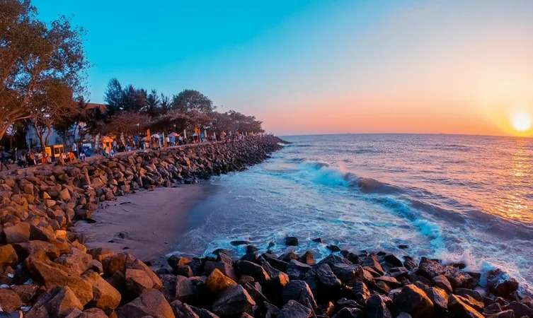 Chill at Fort Kochi Beach