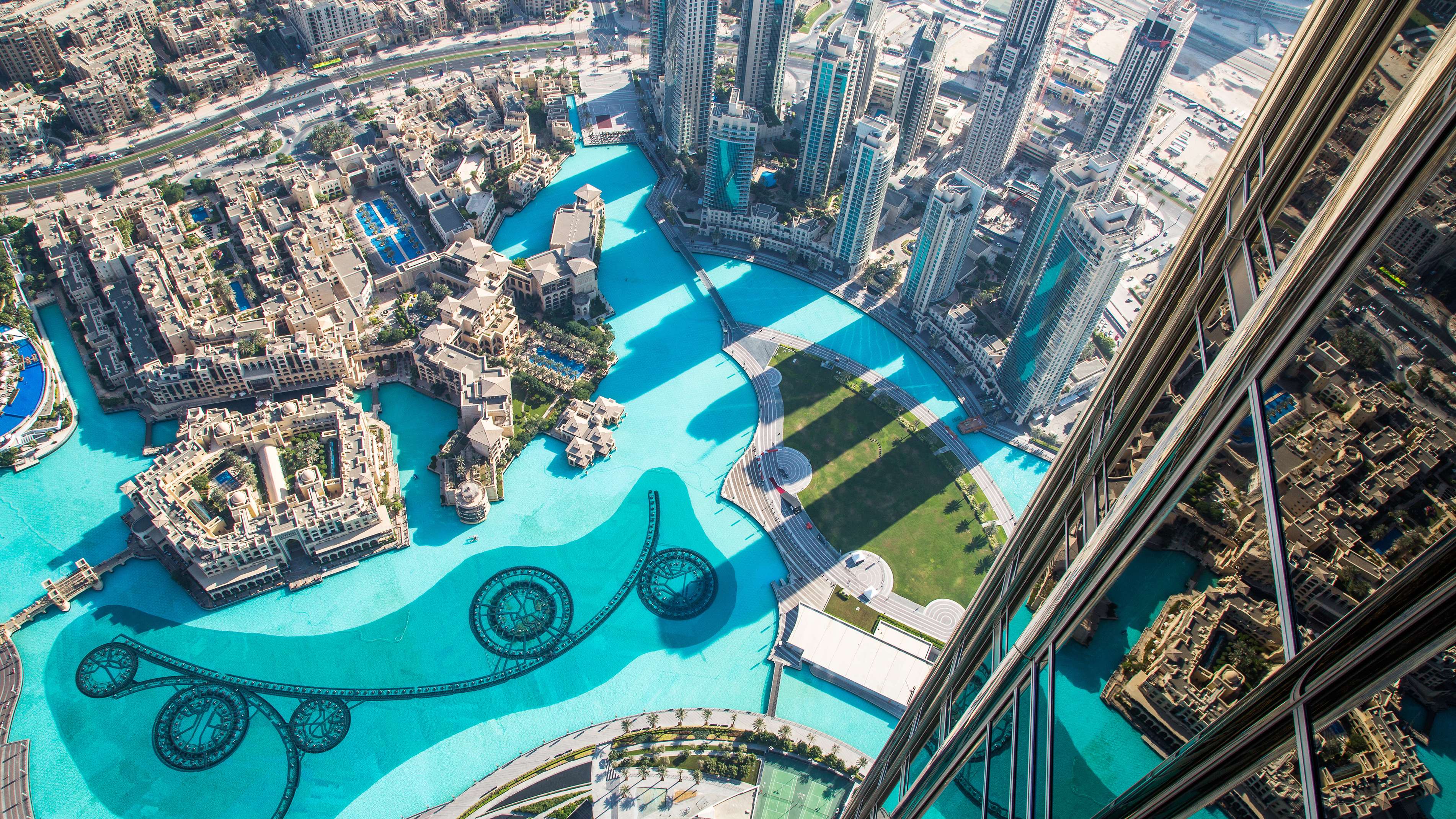 Enjoy the Views from Atop the Burj Khalifa