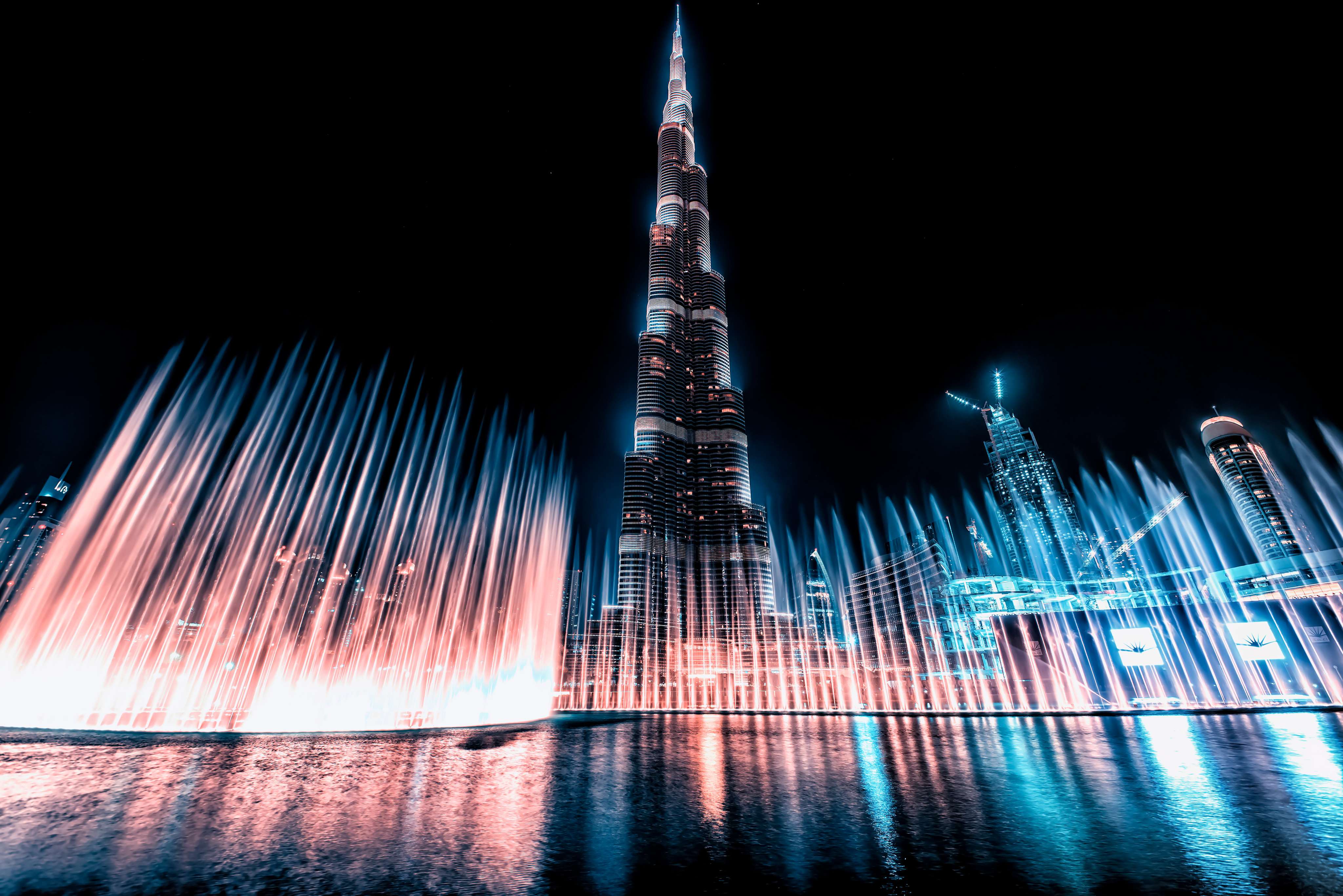 Witness Dubai Fountain Shows