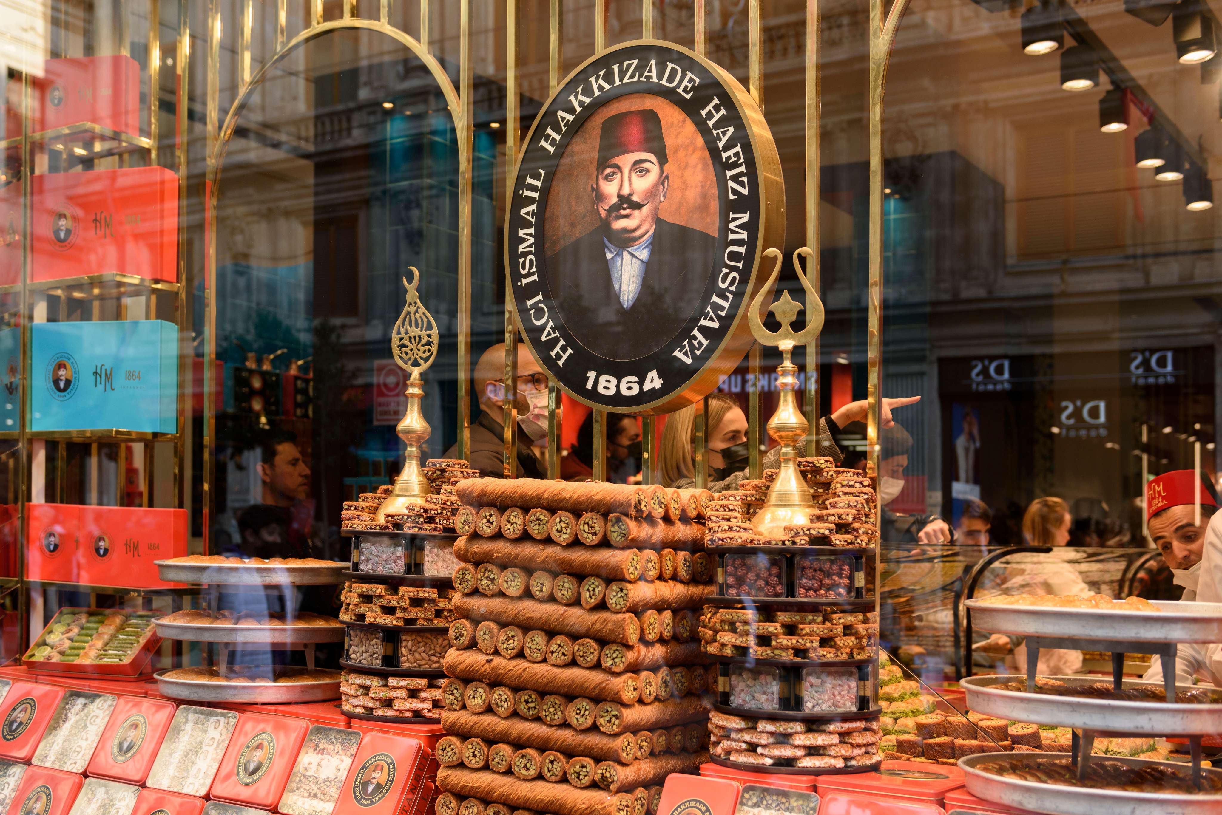 Hafiz Mustafa 1864 Dubai Mall