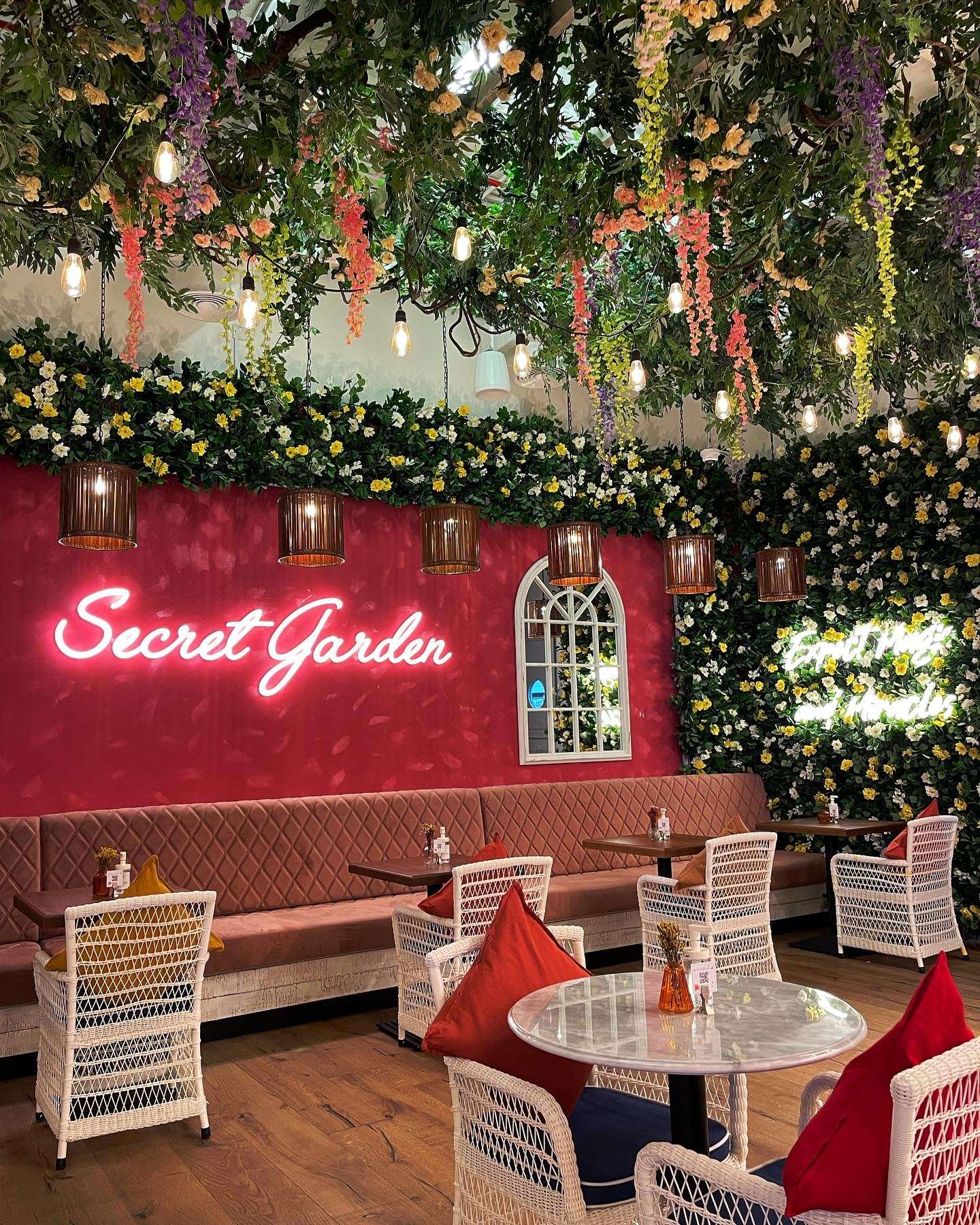 Secret Garden by L’eto