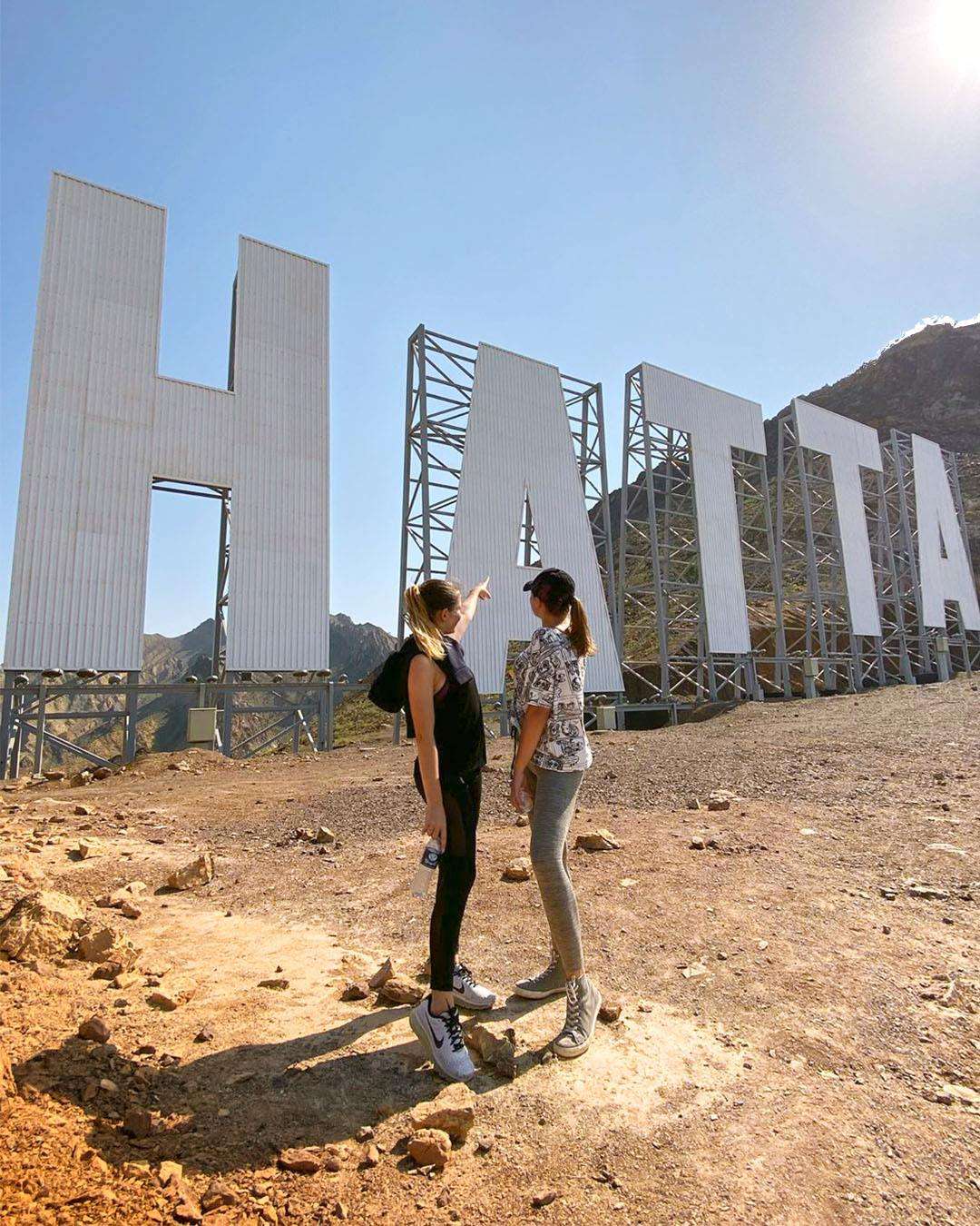 Click Pictures with Hatta Sign