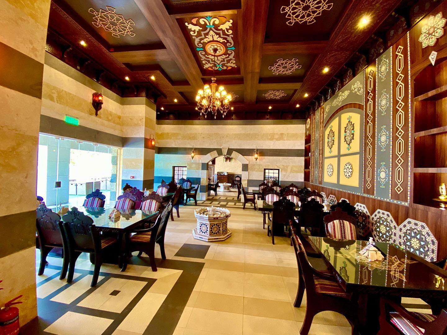 Rozanah Restaurant