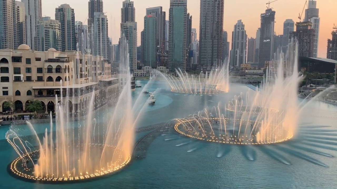 Enjoy a Live Fountain Show from High Up