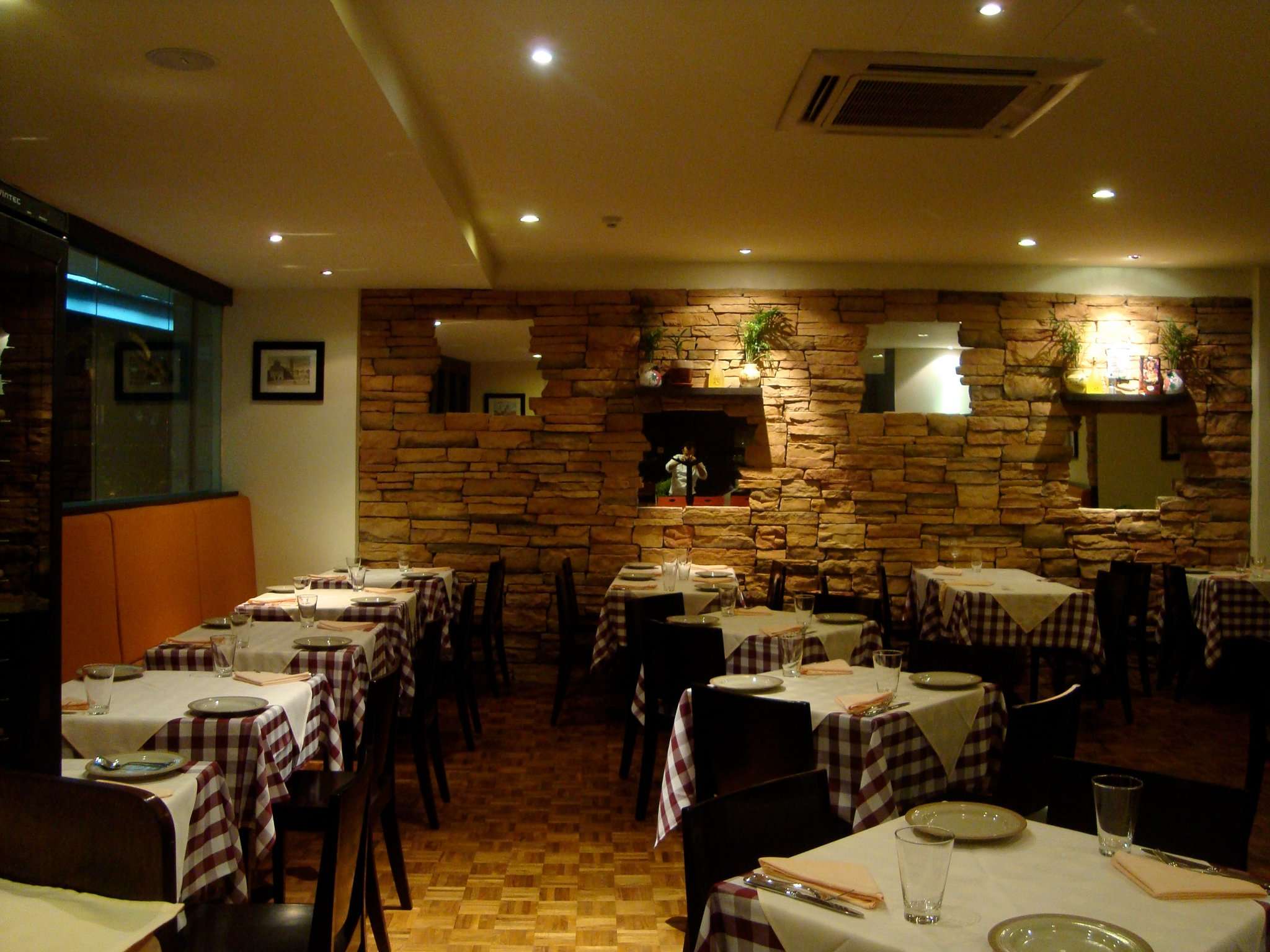 Da Luca Italian Restaurant