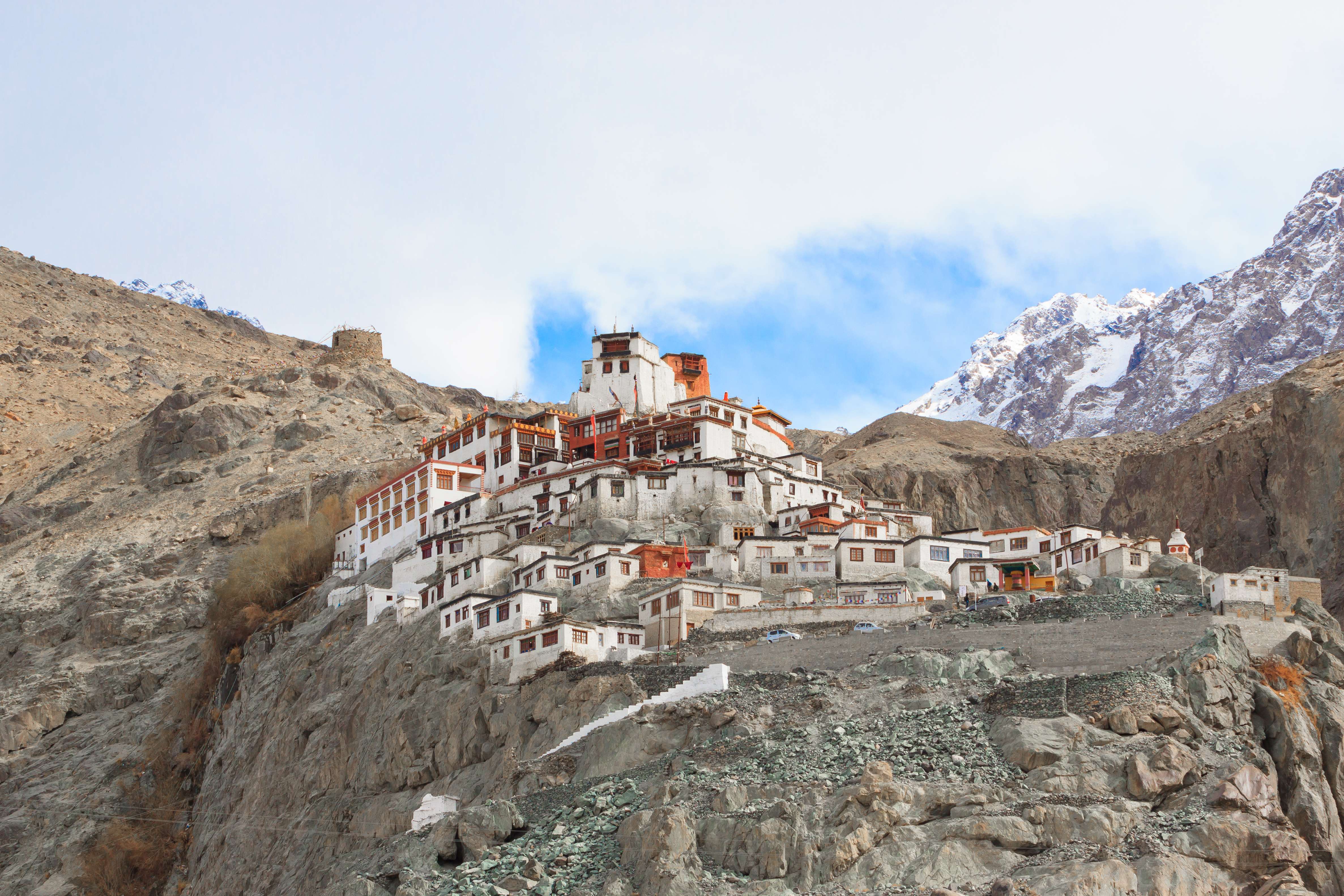 Best Time for Nubra Valley to Pangong Lake Trip