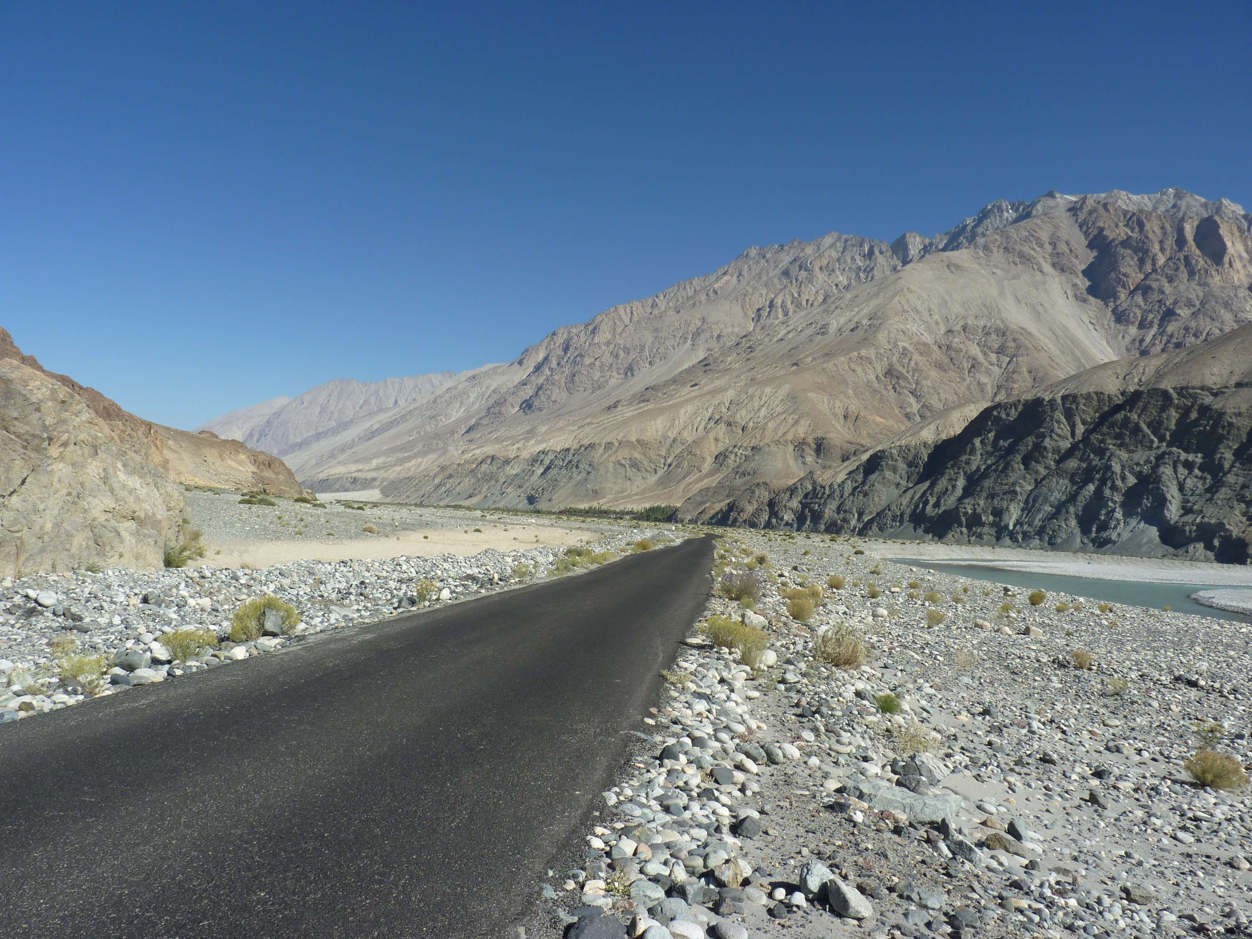 Manali Leh Highway in August