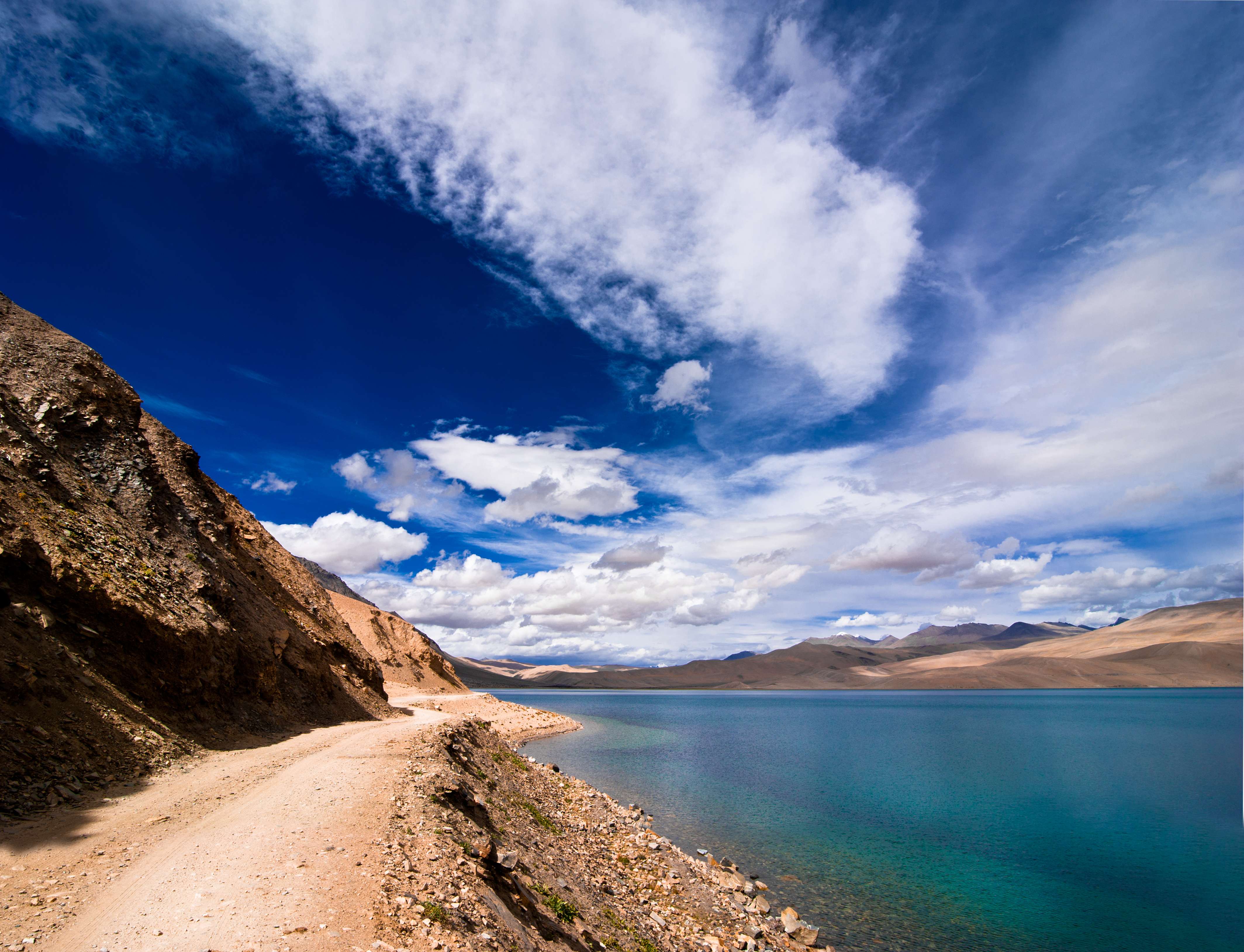  Pangong Lake