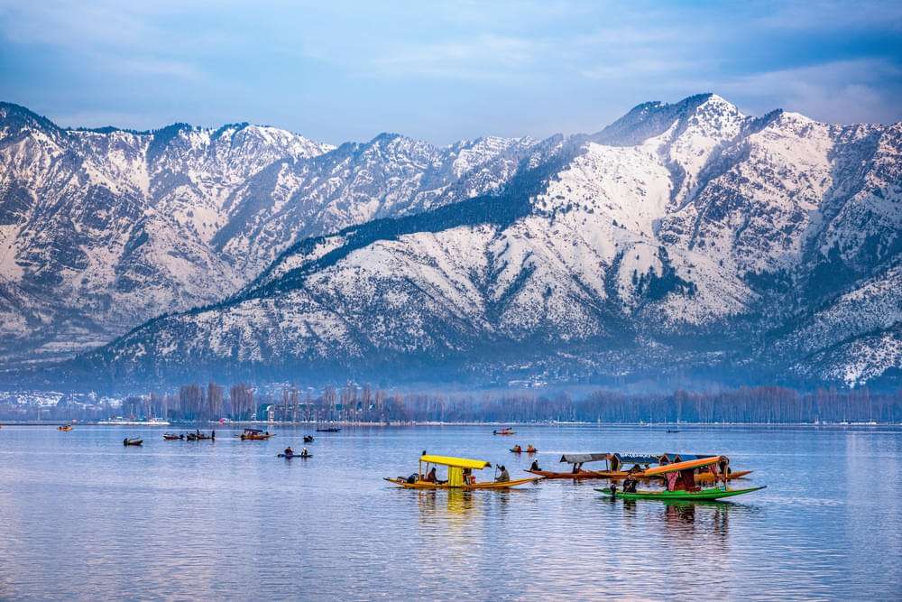 15 Places to Visit in Kashmir in December For a Winter Getaway!