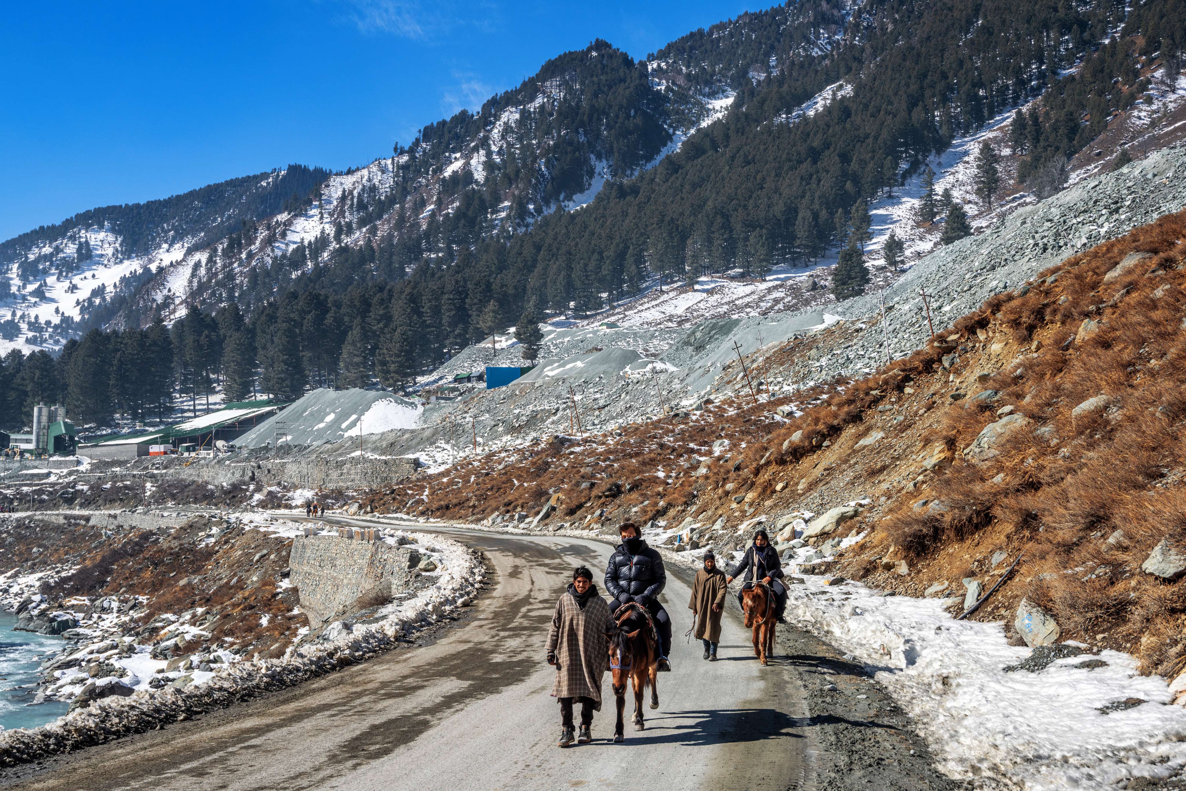 Witness the Snow Mountain Valley of Sonamarg