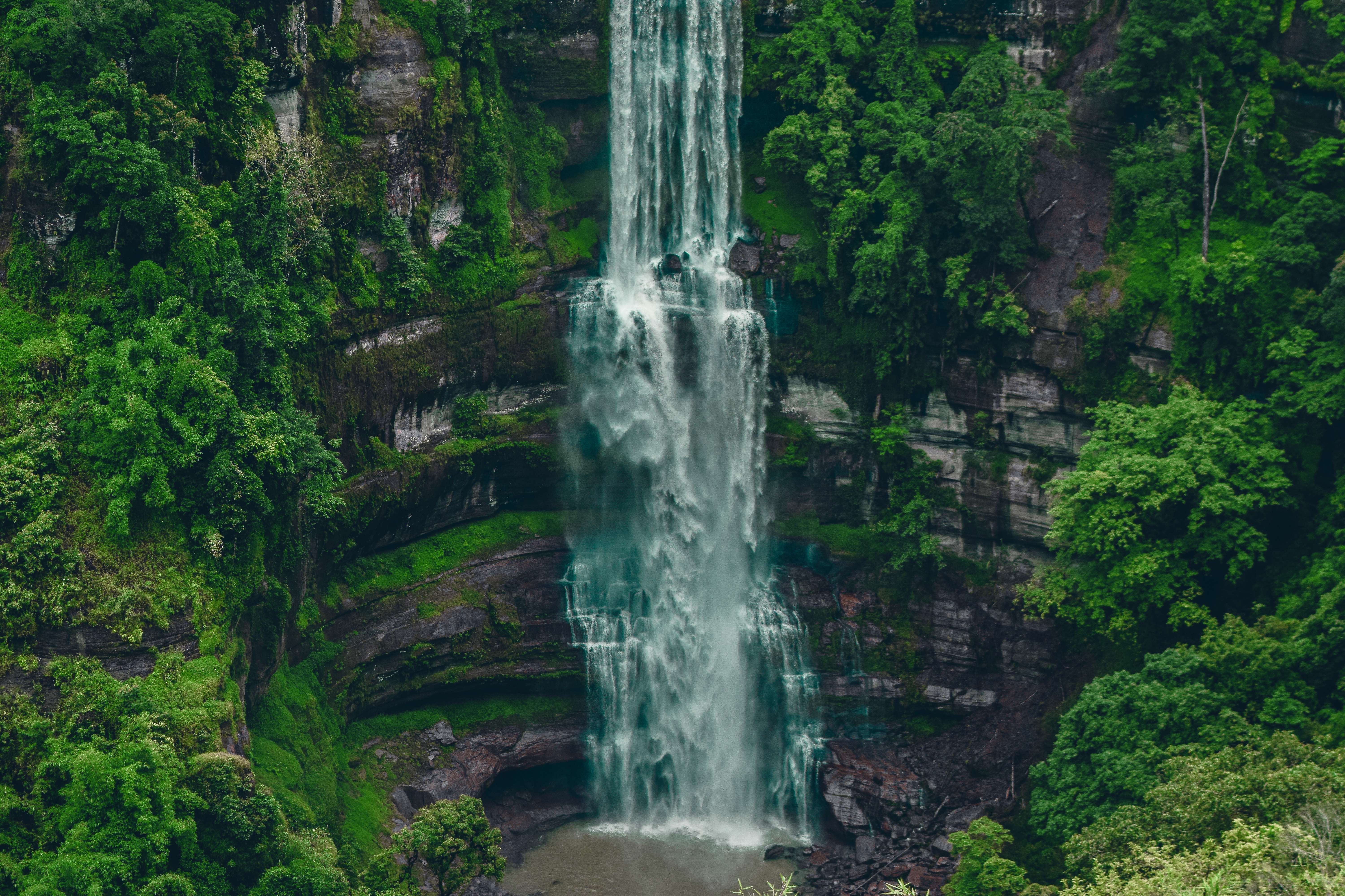 Visit the beautiful Vantawng Falls 