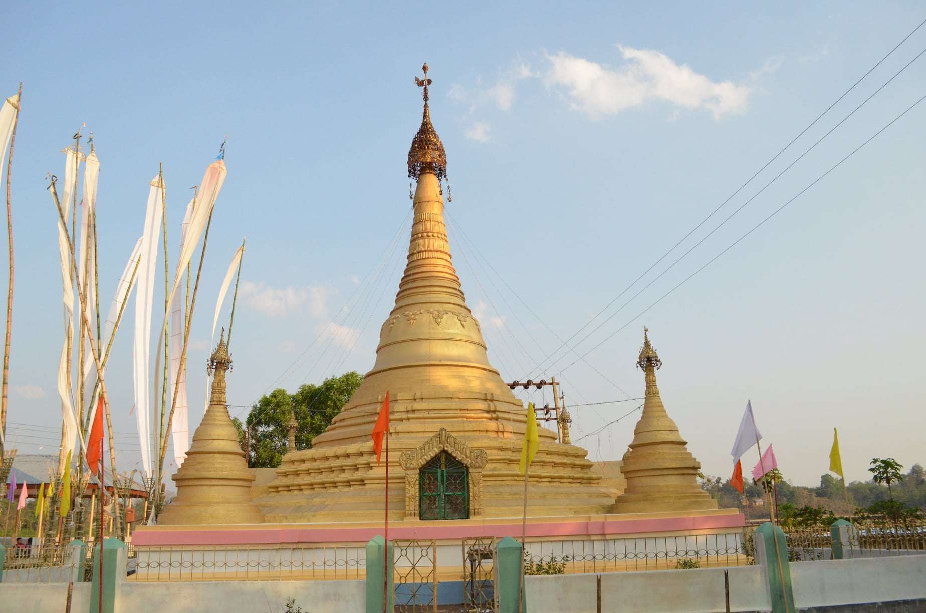 Mahamuni Buddha Mandir