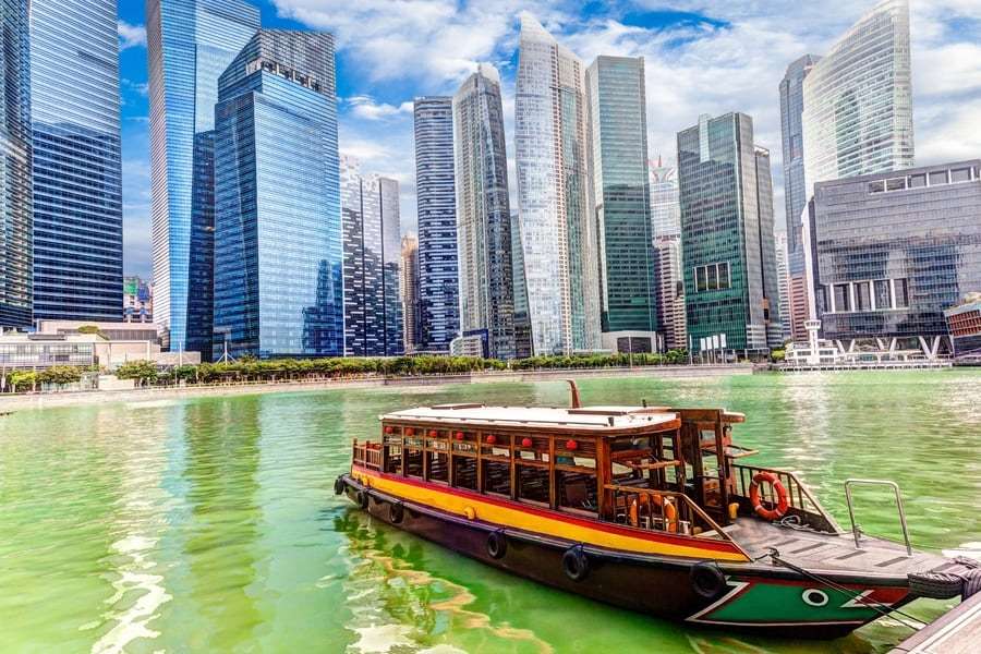 Enjoy Singapore River Cruise