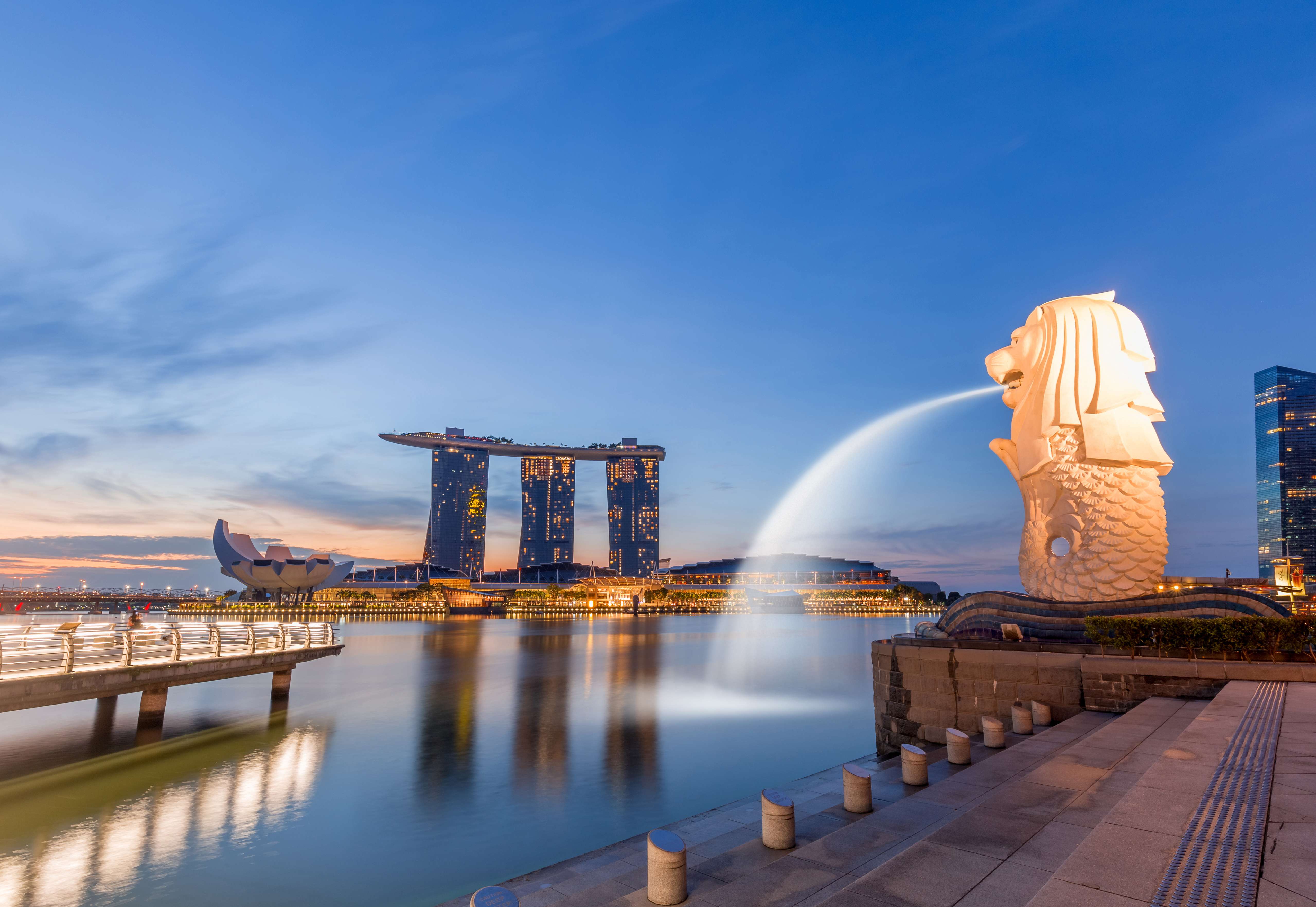 Witness Singapore's National Mascot, the Merlion