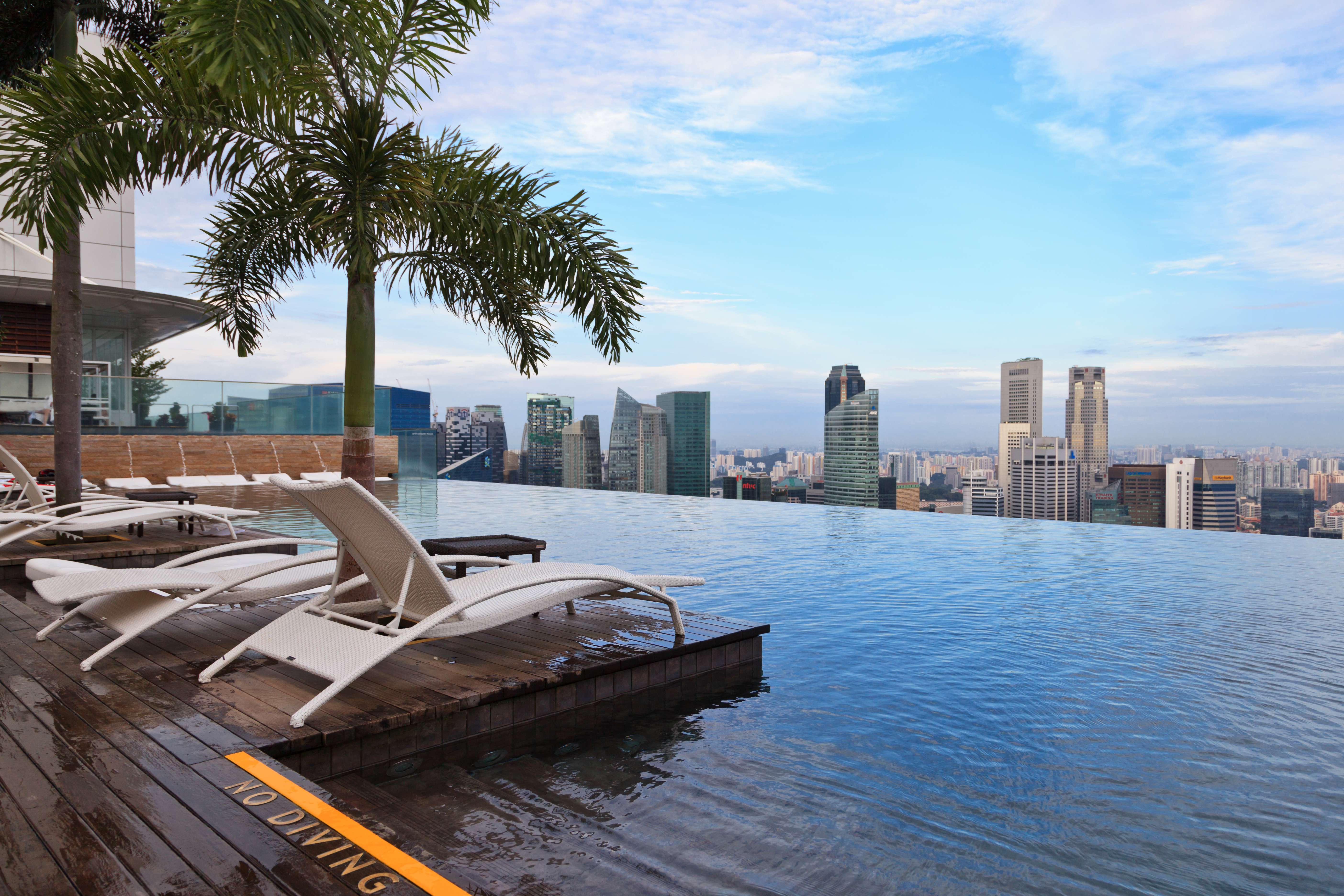 Take a Dip at the Marina Bay Sands' Infinity Pool 