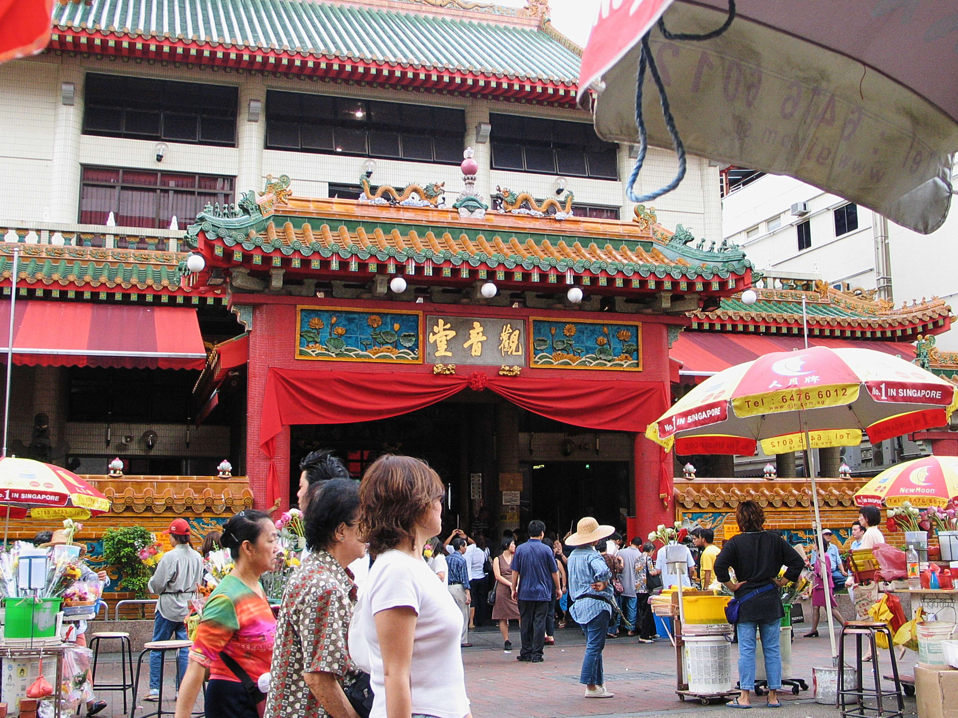 Step Inside the Elegant Kuan Yin Thong Hood Cho Temple