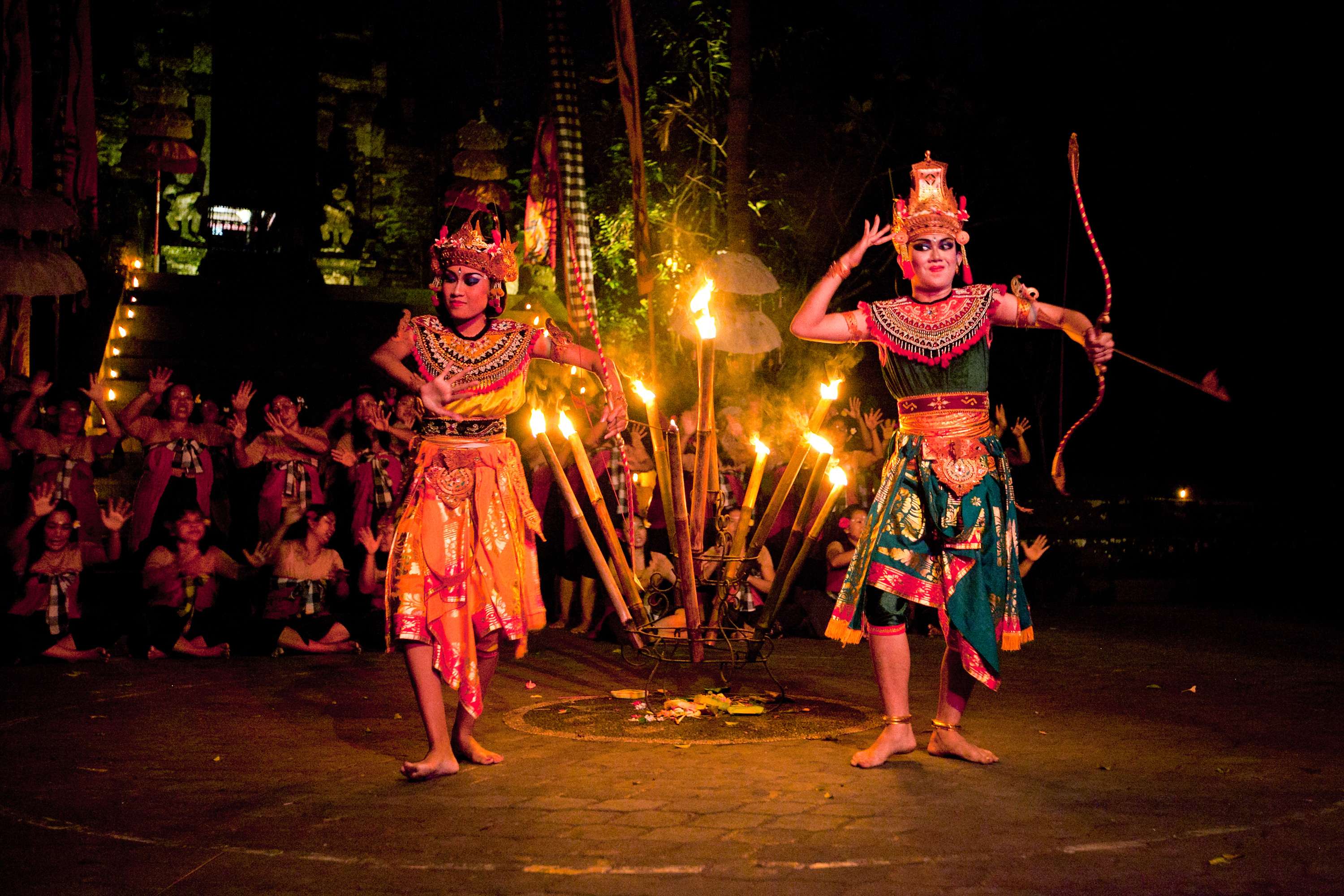 Enjoy at Kecak Fire Dance
