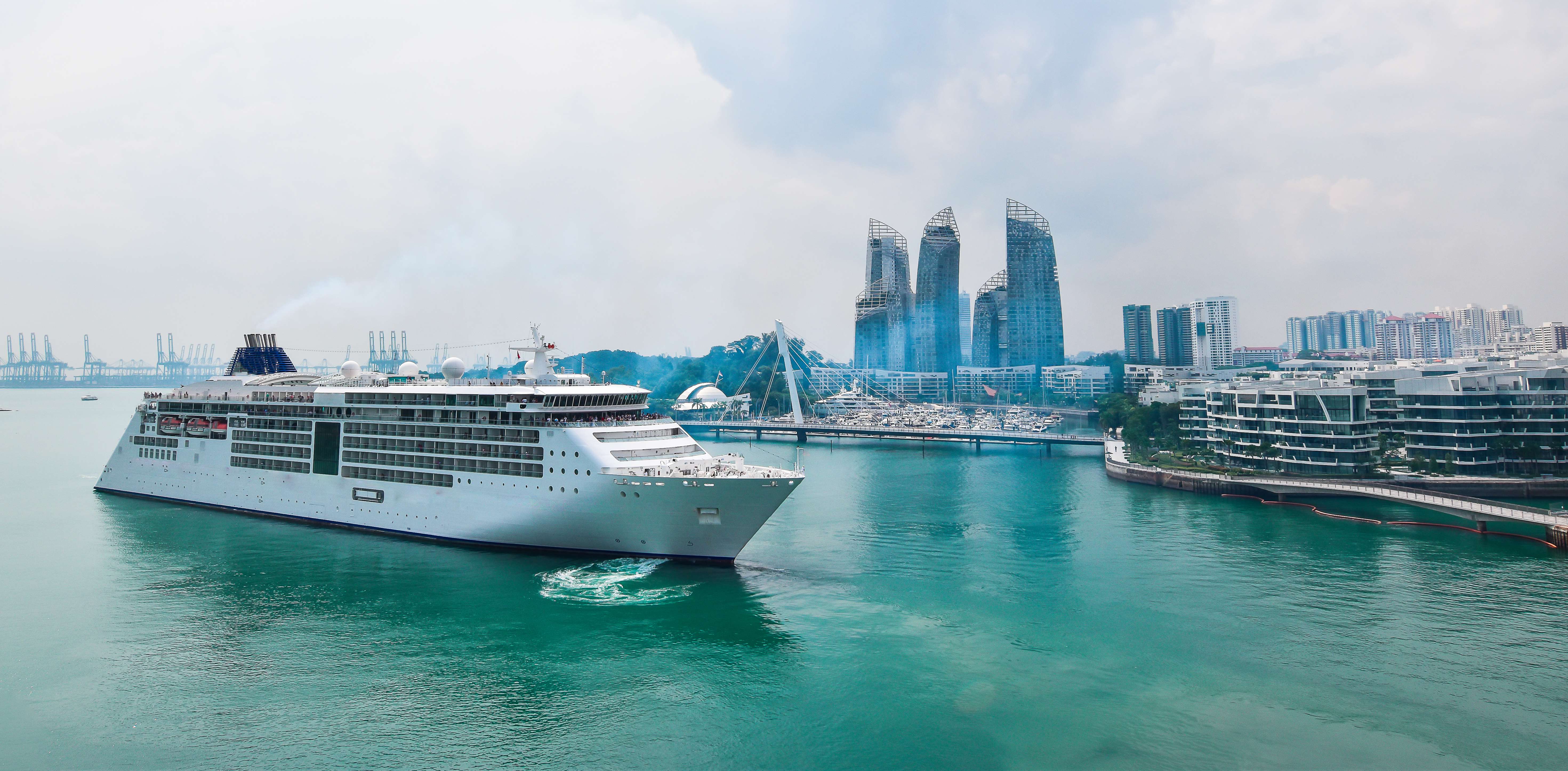 See The Skyline From Singapore Harbor Cruise