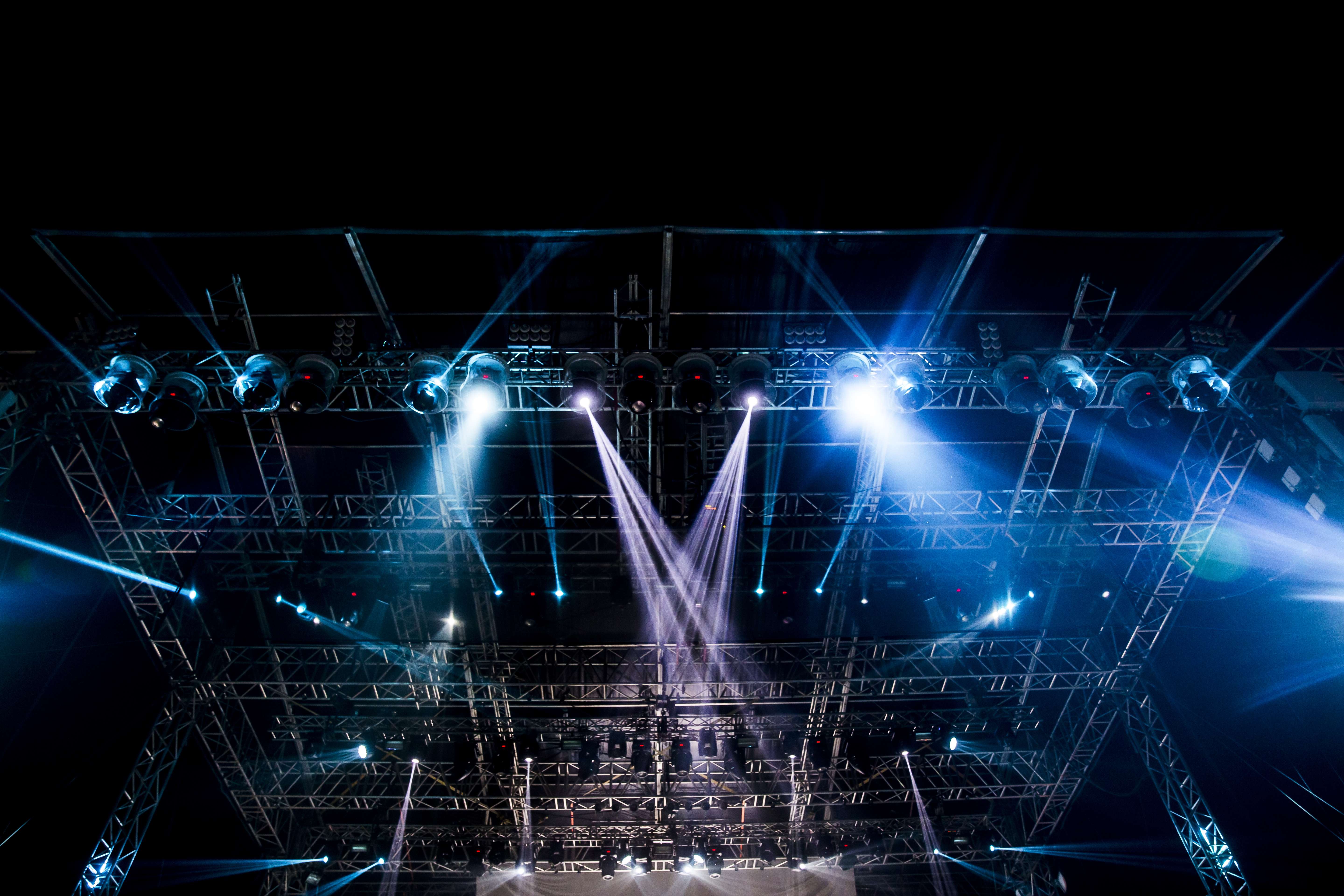 Illuzion Show and Discotheque