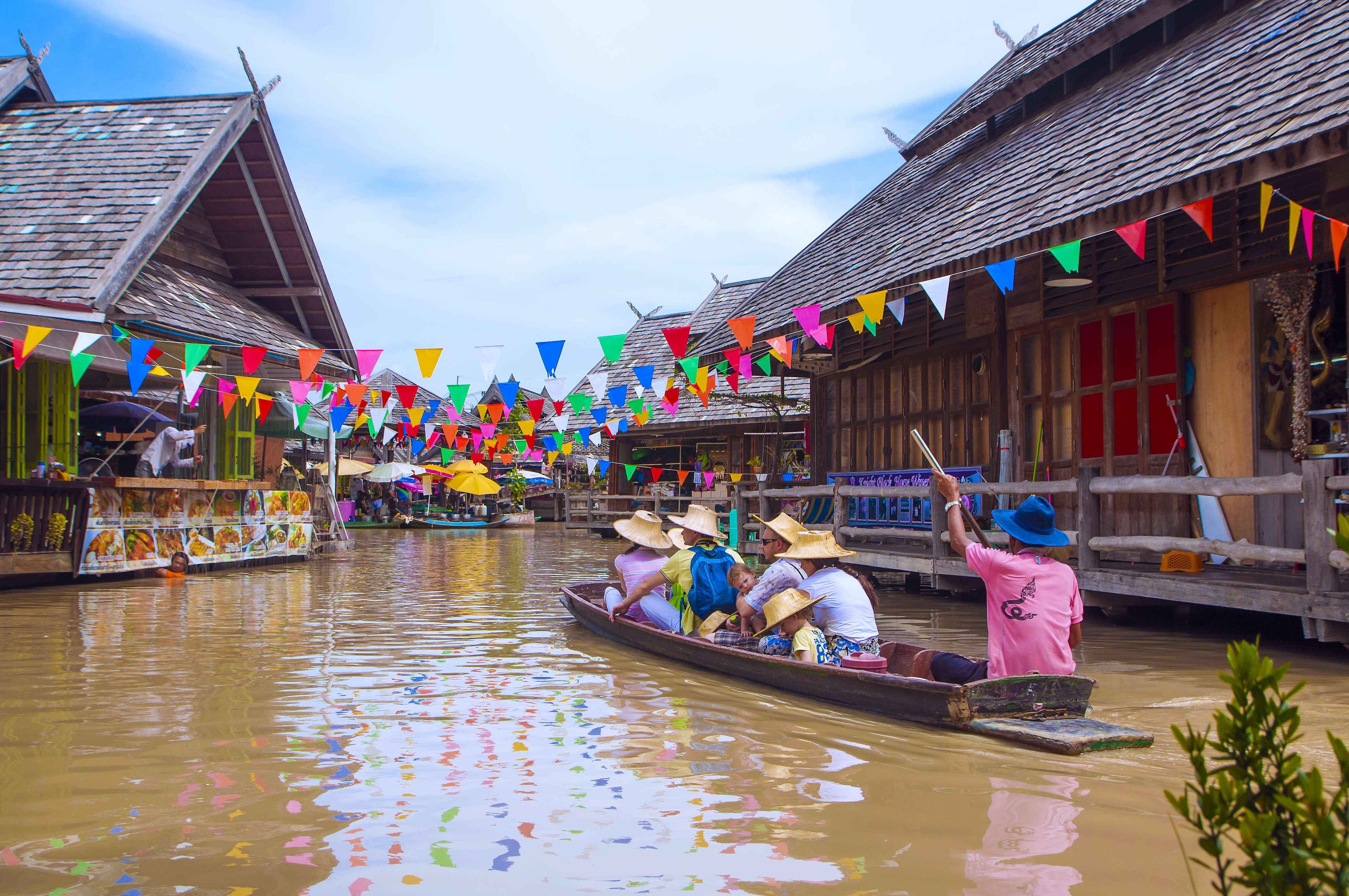 Shopping at Floating Market