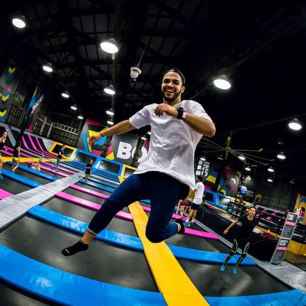Enjoy Bouncing at the Trampoline Parks