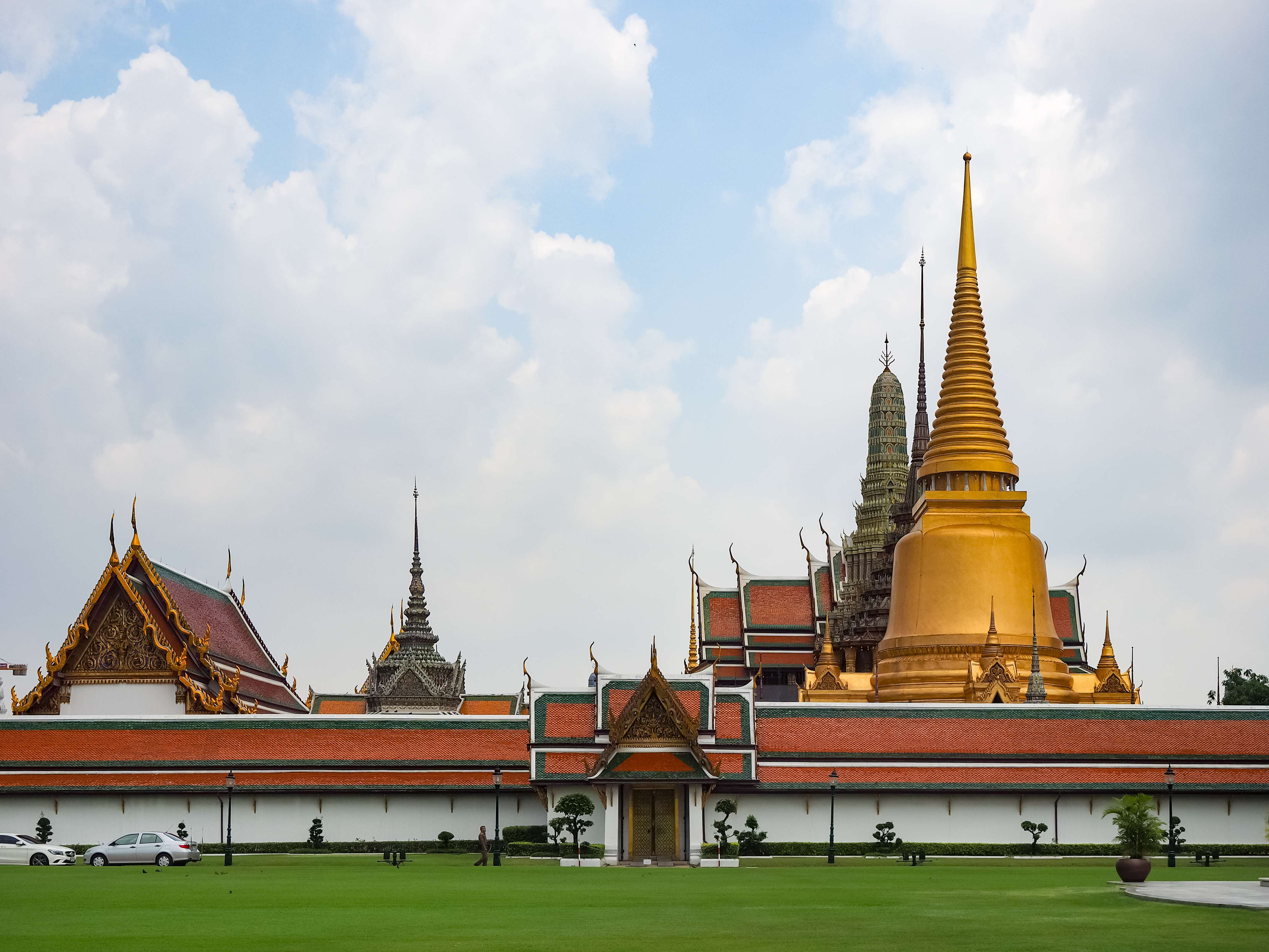 Prasat Phra Debidorn