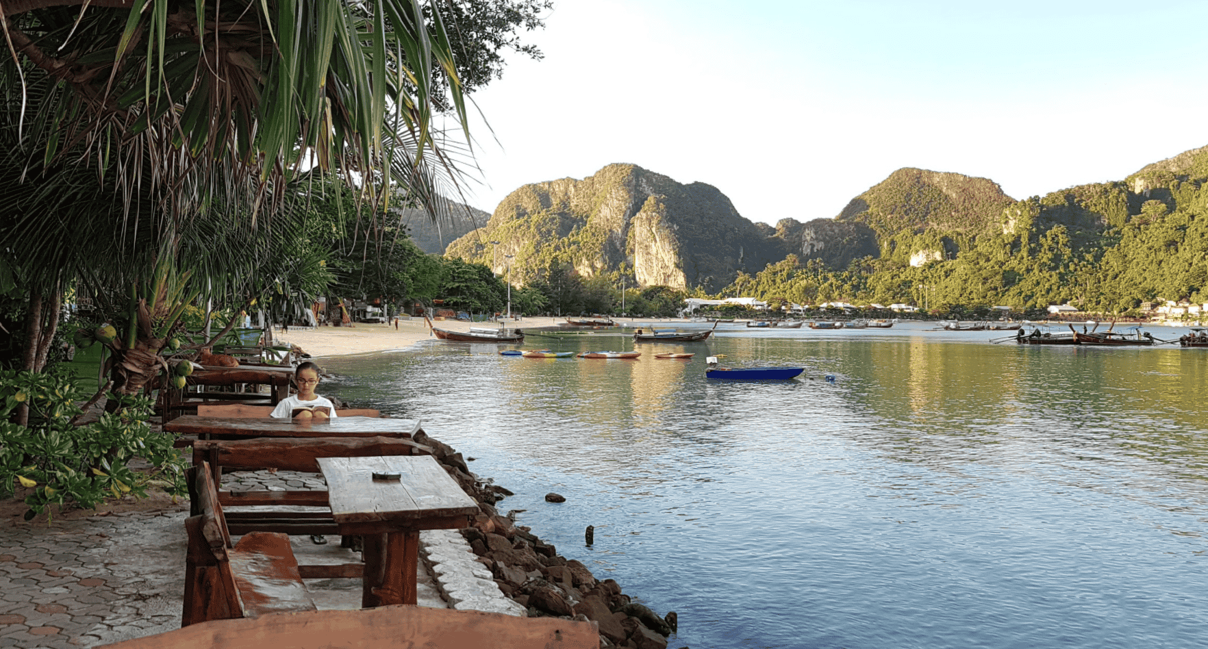 Explore Sunflower Beach Bar