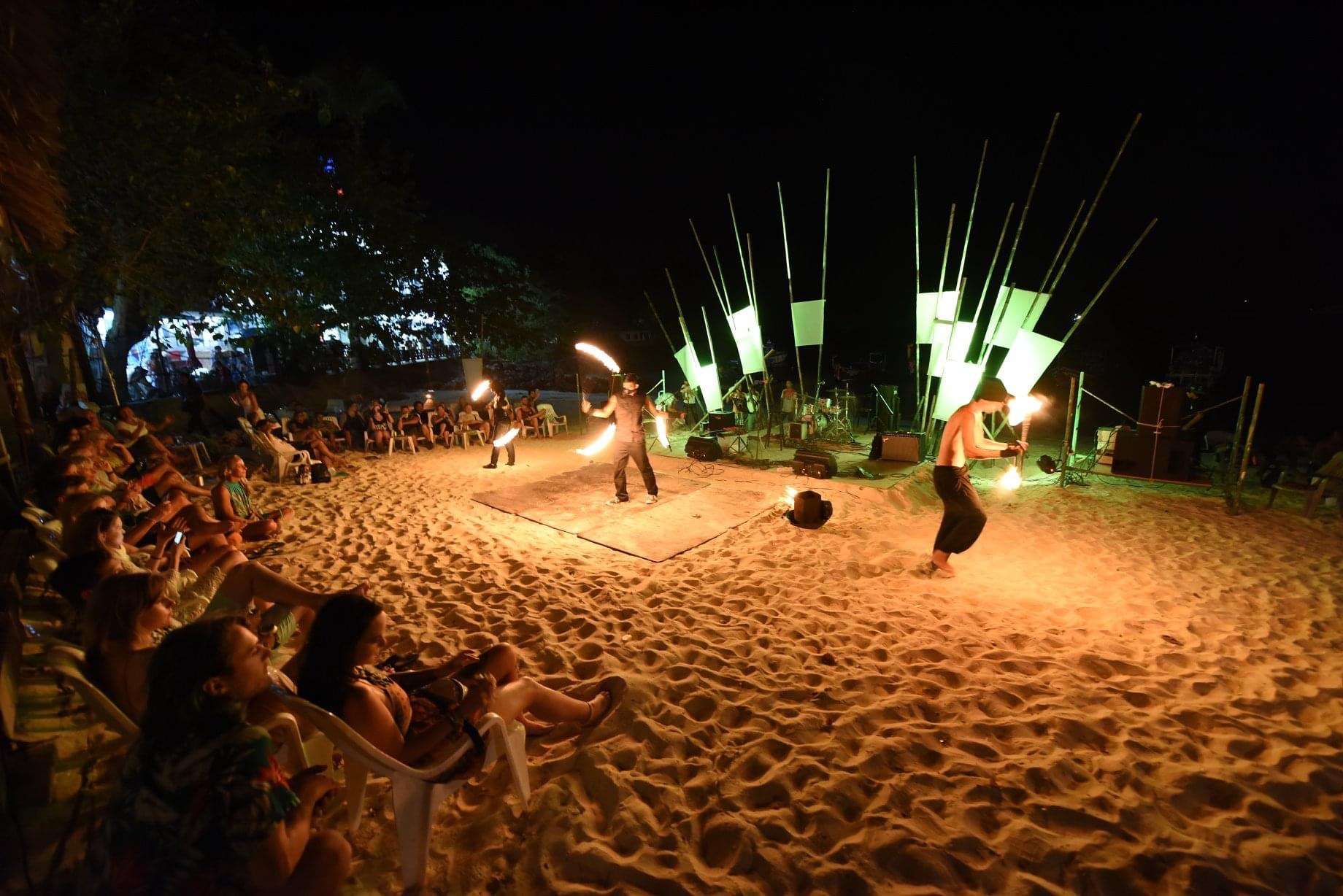 Visit Cartilo’s Bar