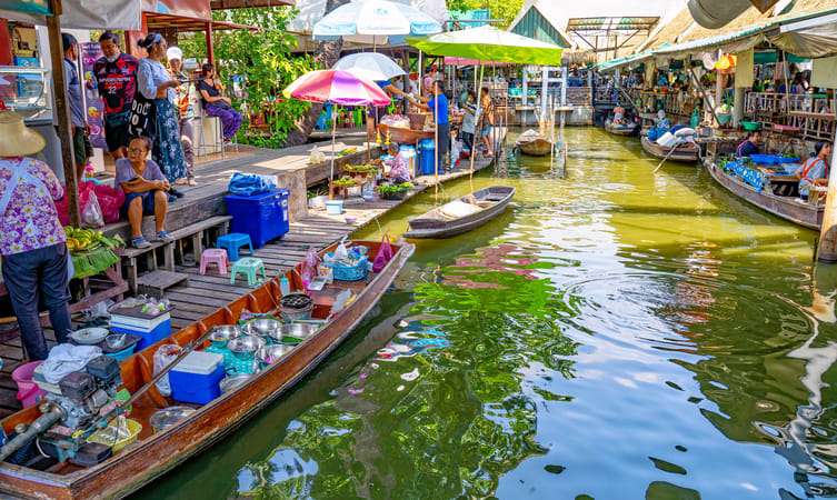  Khlong Lat Mayom Floating Market