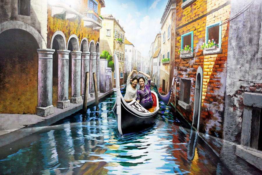 Enjoy at DMZ Bali 3D Art Museum